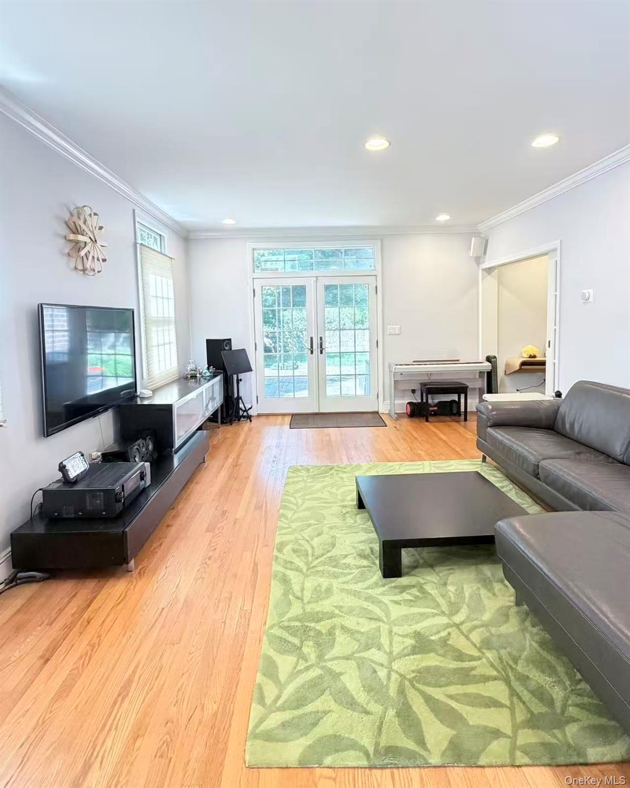 11 W Terrace Road Property Photo 5