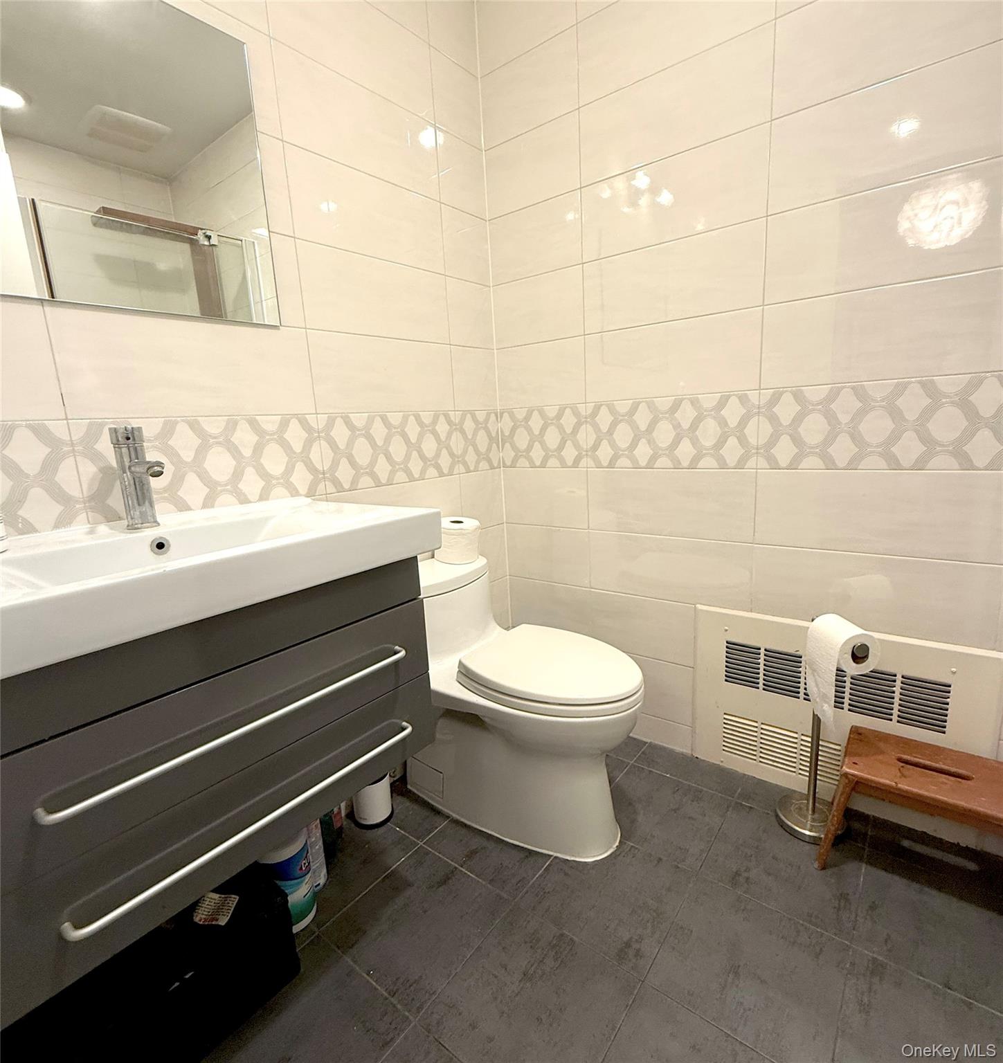 11 W Terrace Road Property Photo 8