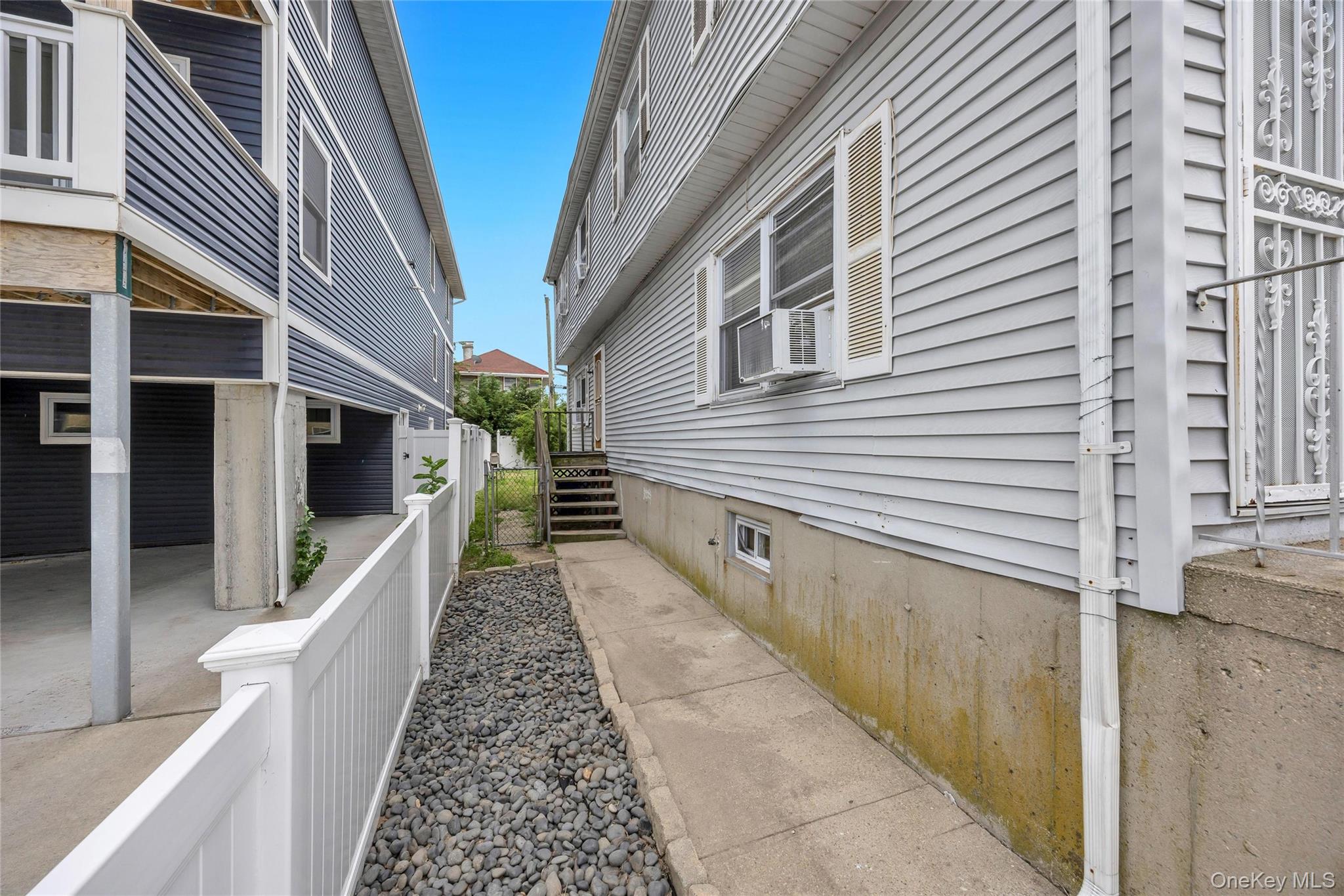 20 E Pine Street Property Photo 3