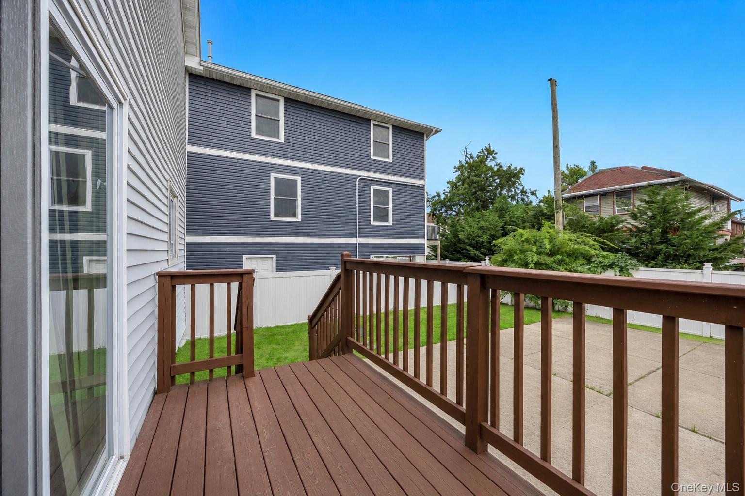20 E Pine Street Property Photo 7