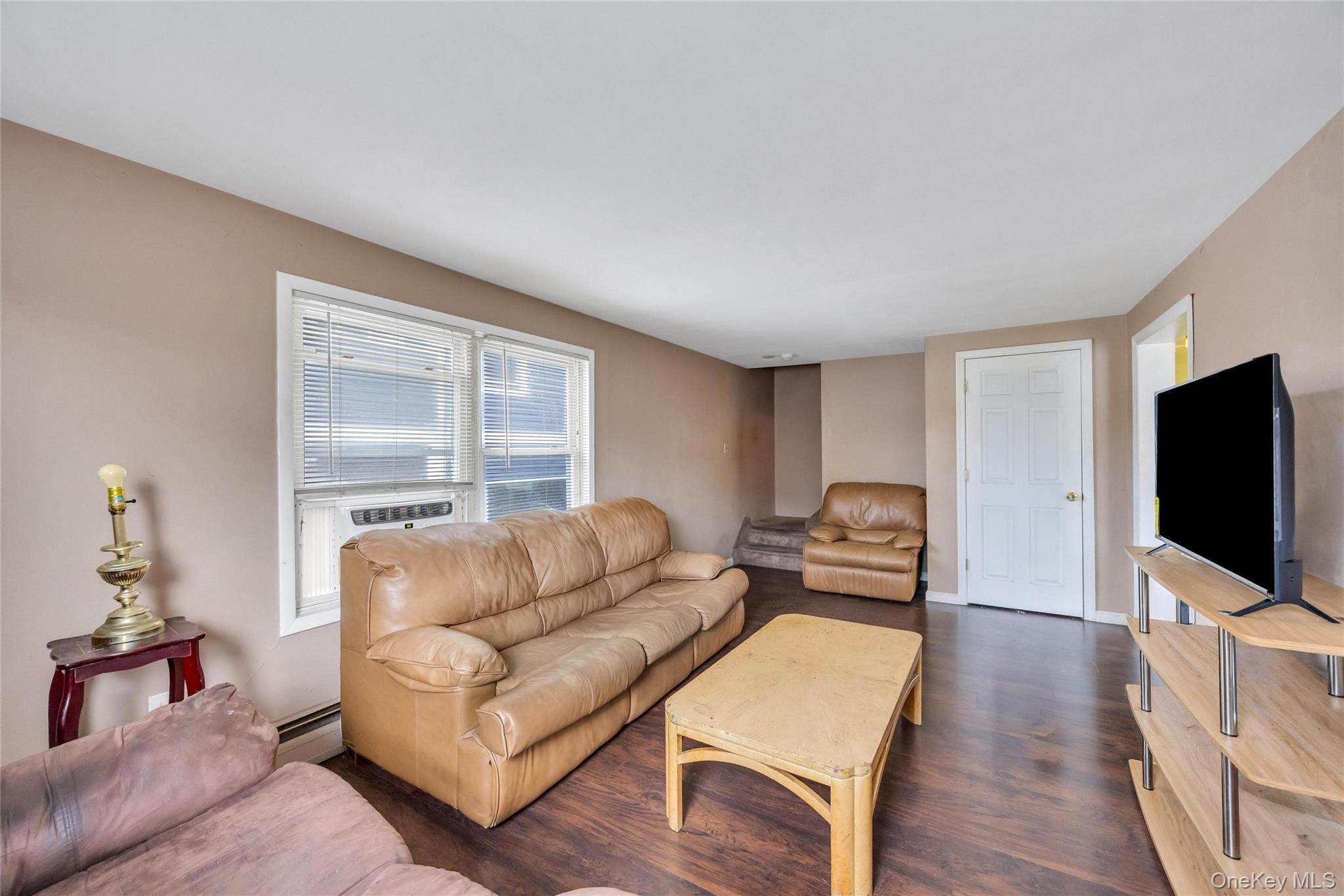 20 E Pine Street Property Photo 11