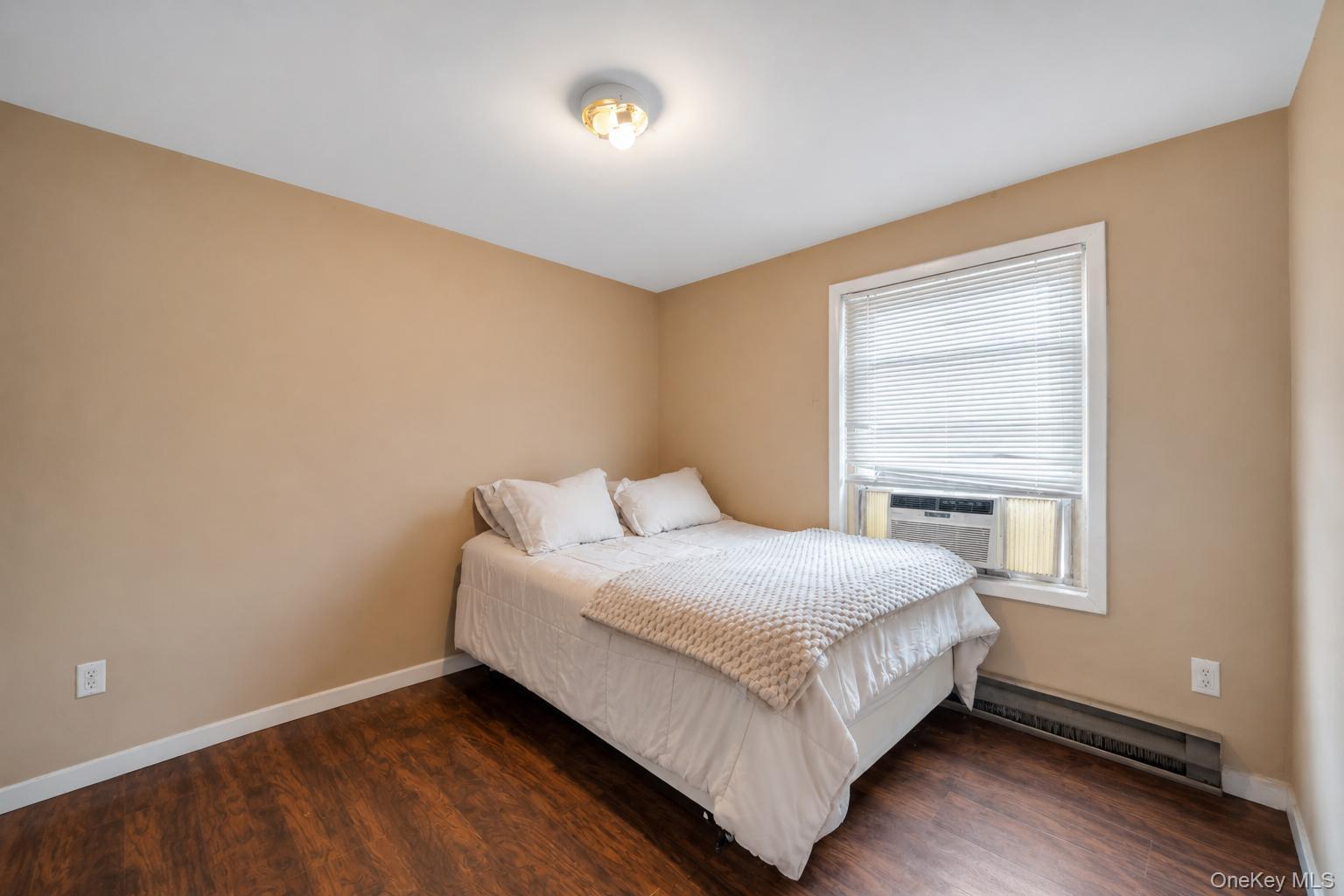 20 E Pine Street Property Photo 19