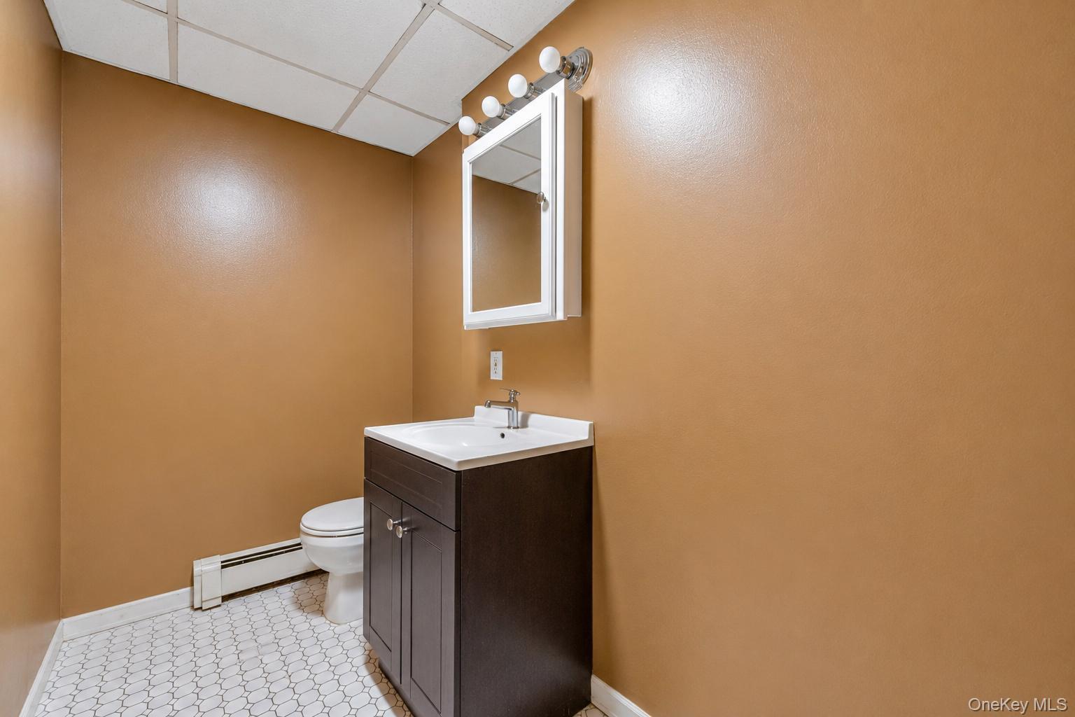 20 E Pine Street Property Photo 24