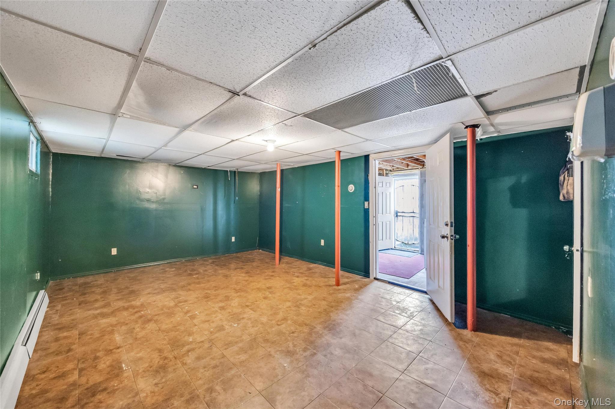 20 E Pine Street Property Photo 34