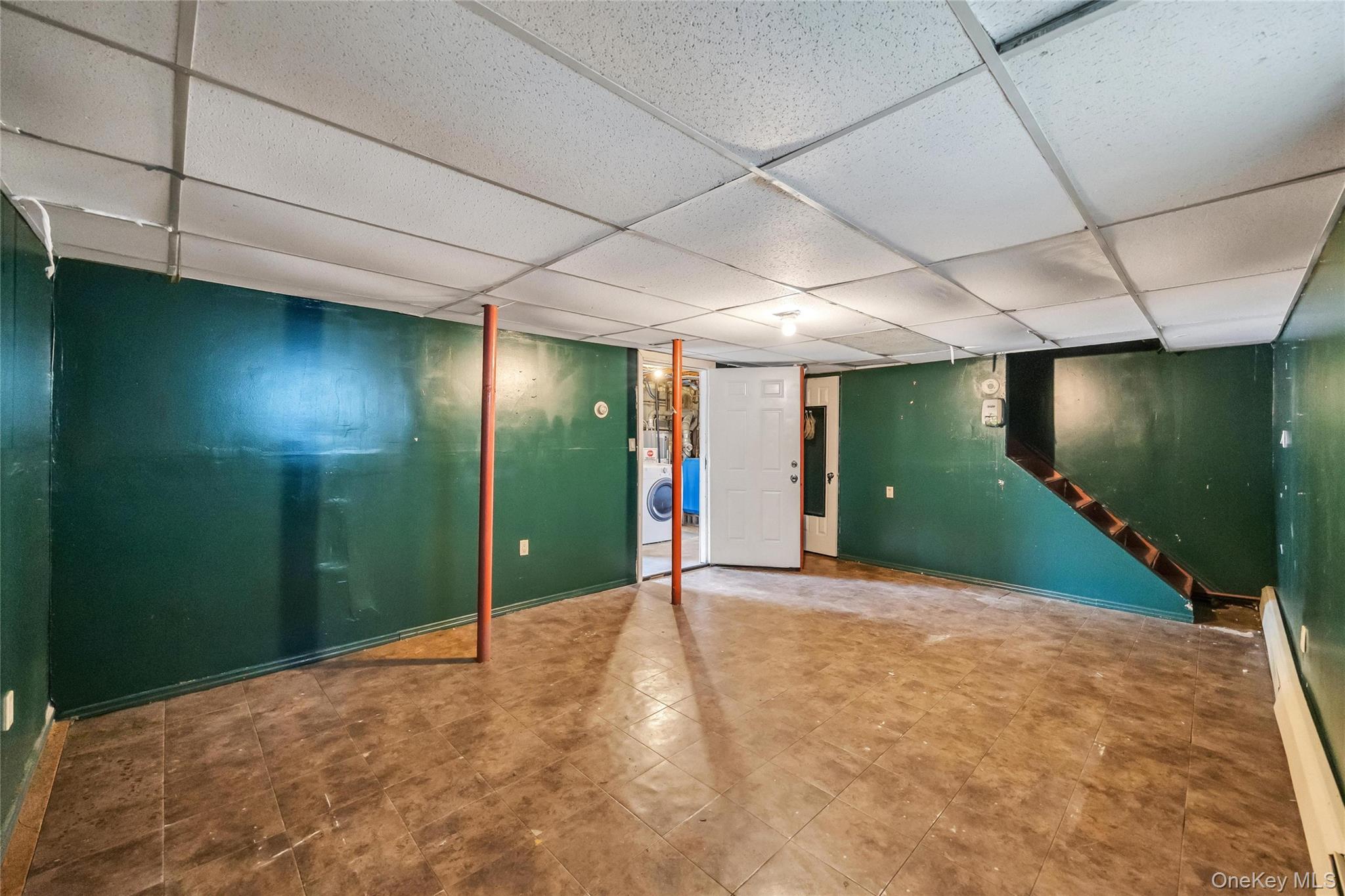 20 E Pine Street Property Photo 35