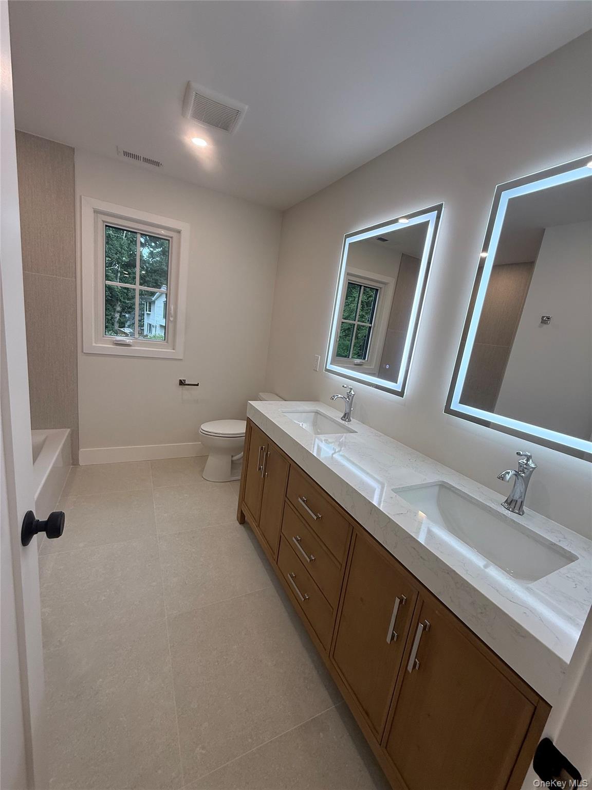 19 Black Birch Lane Property Photo 5