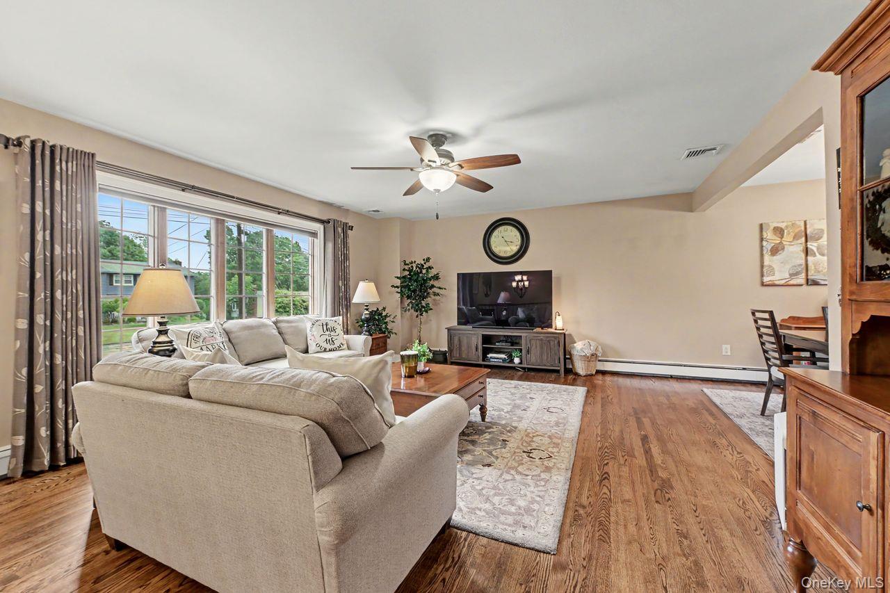 19 Lindy Drive Property Photo 2