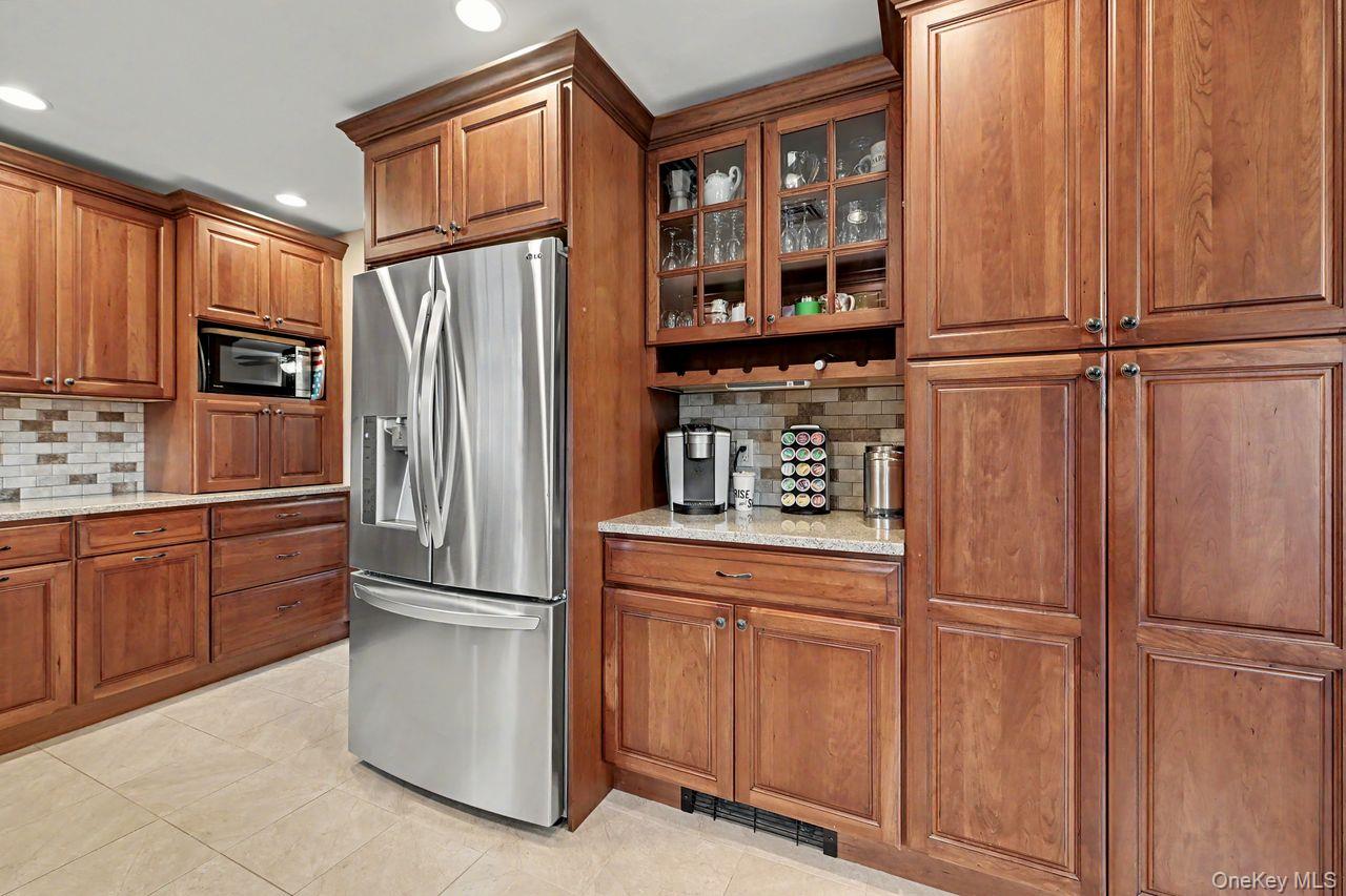 19 Lindy Drive Property Photo 16