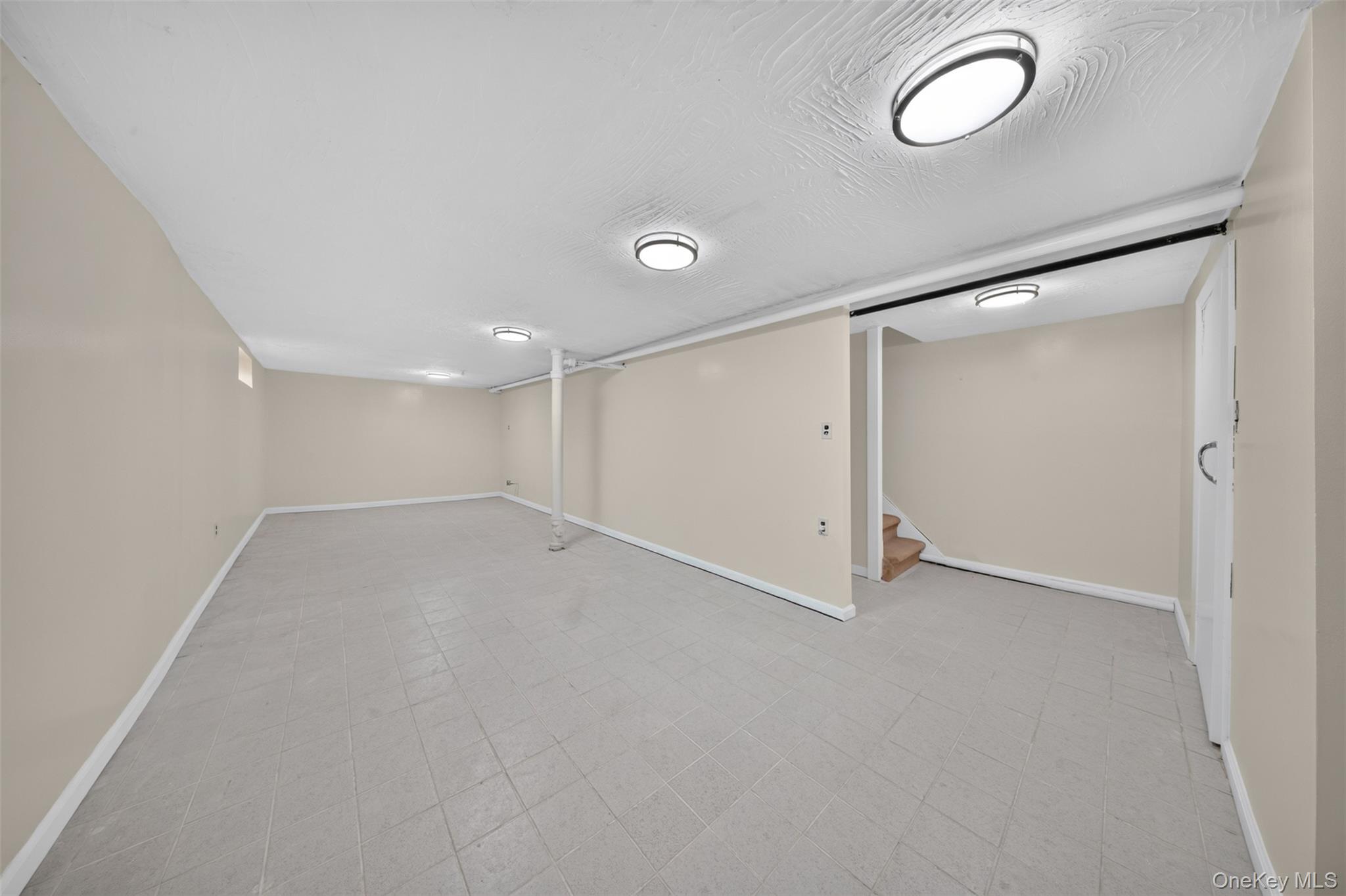 146-18 Kalmia Avenue Property Photo 19