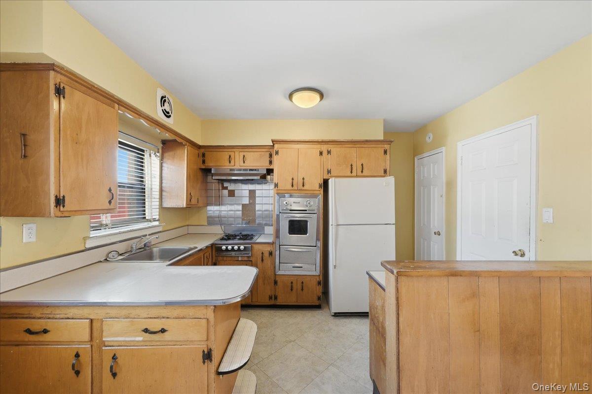 3310 Gunther Avenue Property Photo 8