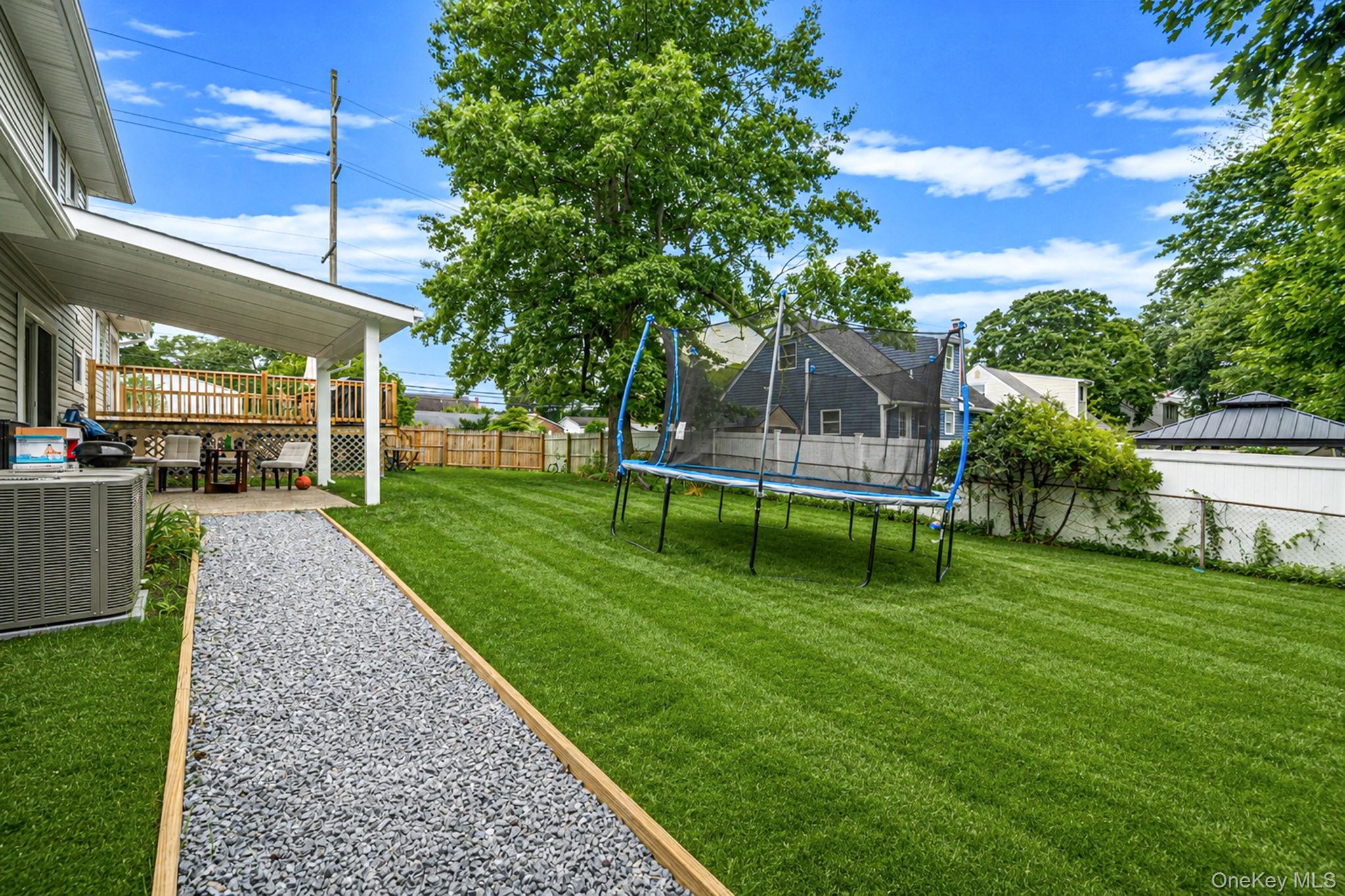 48 Hillside Avenue Property Photo 6