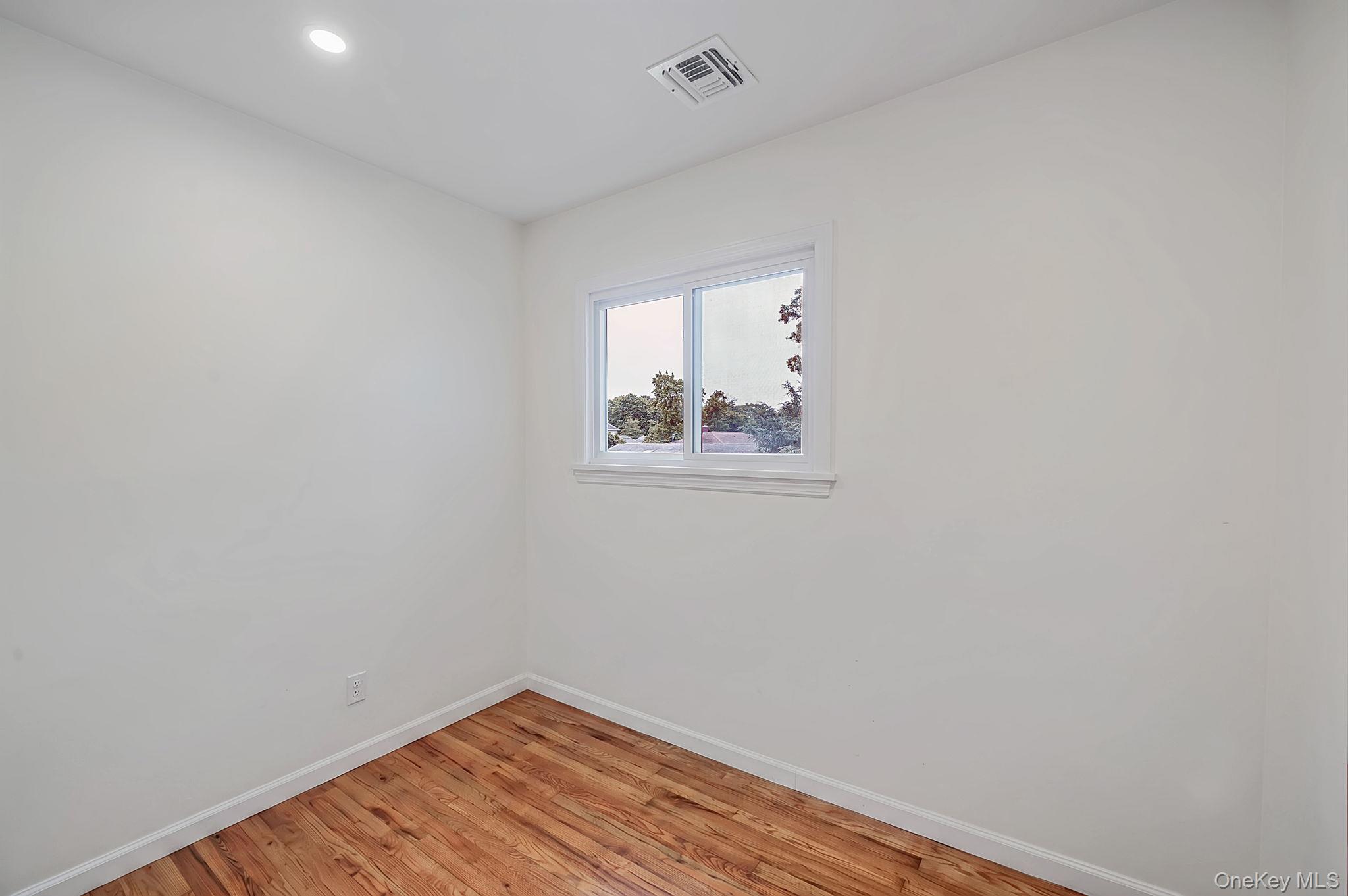 48 Hillside Avenue Property Photo 19