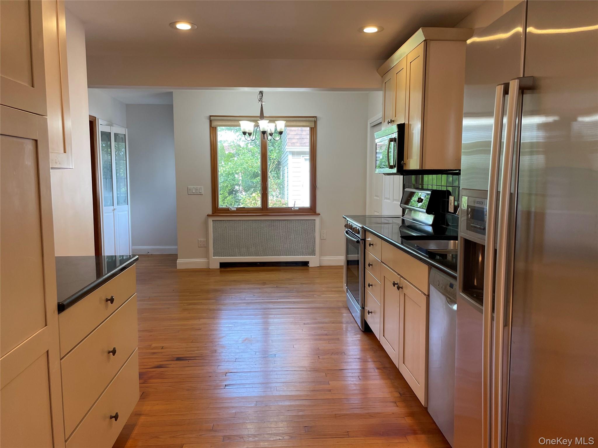 6 Dawes Avenue Property Photo 5
