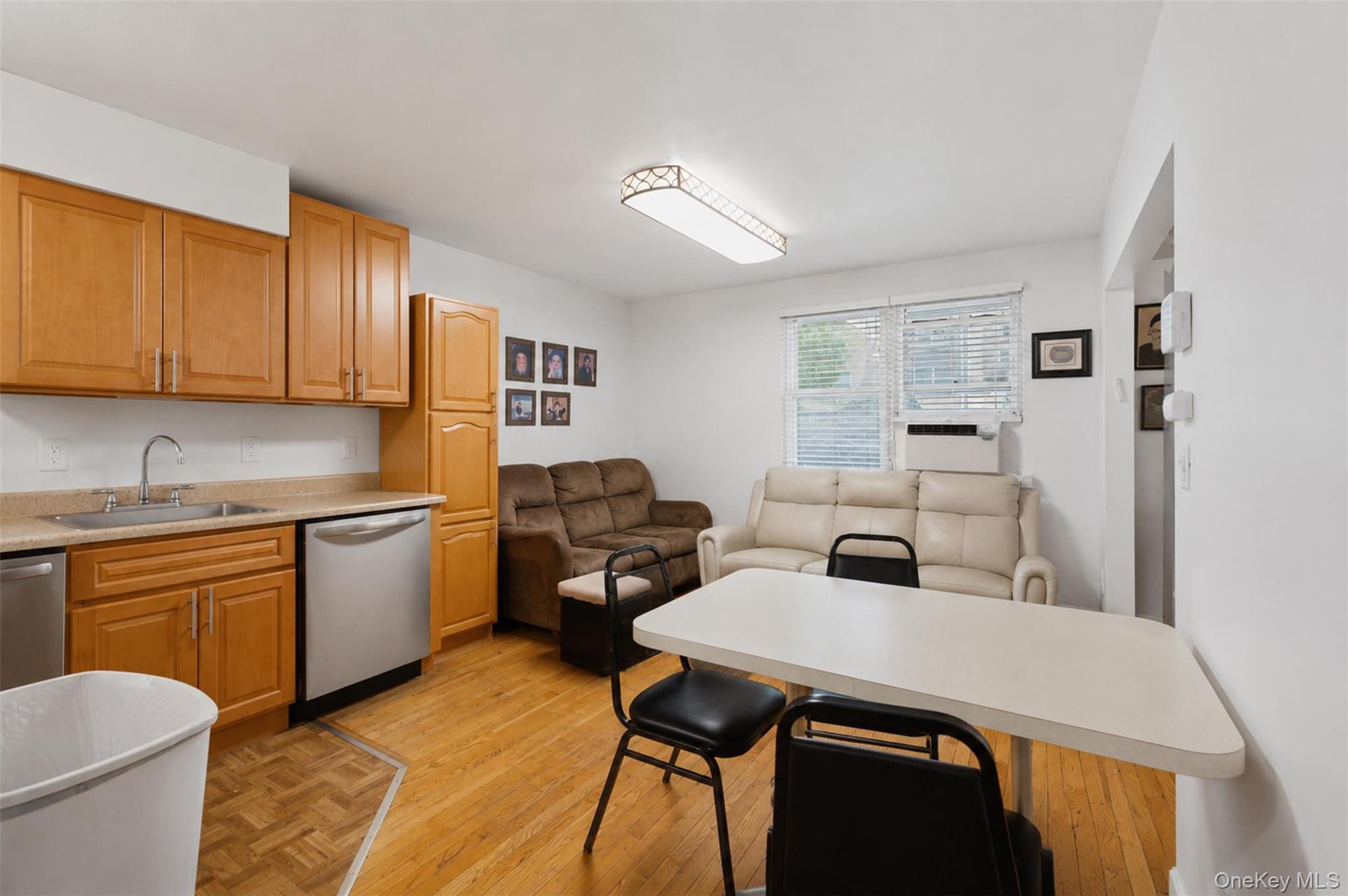 242 Kearsing Parkway A Property Photo 5