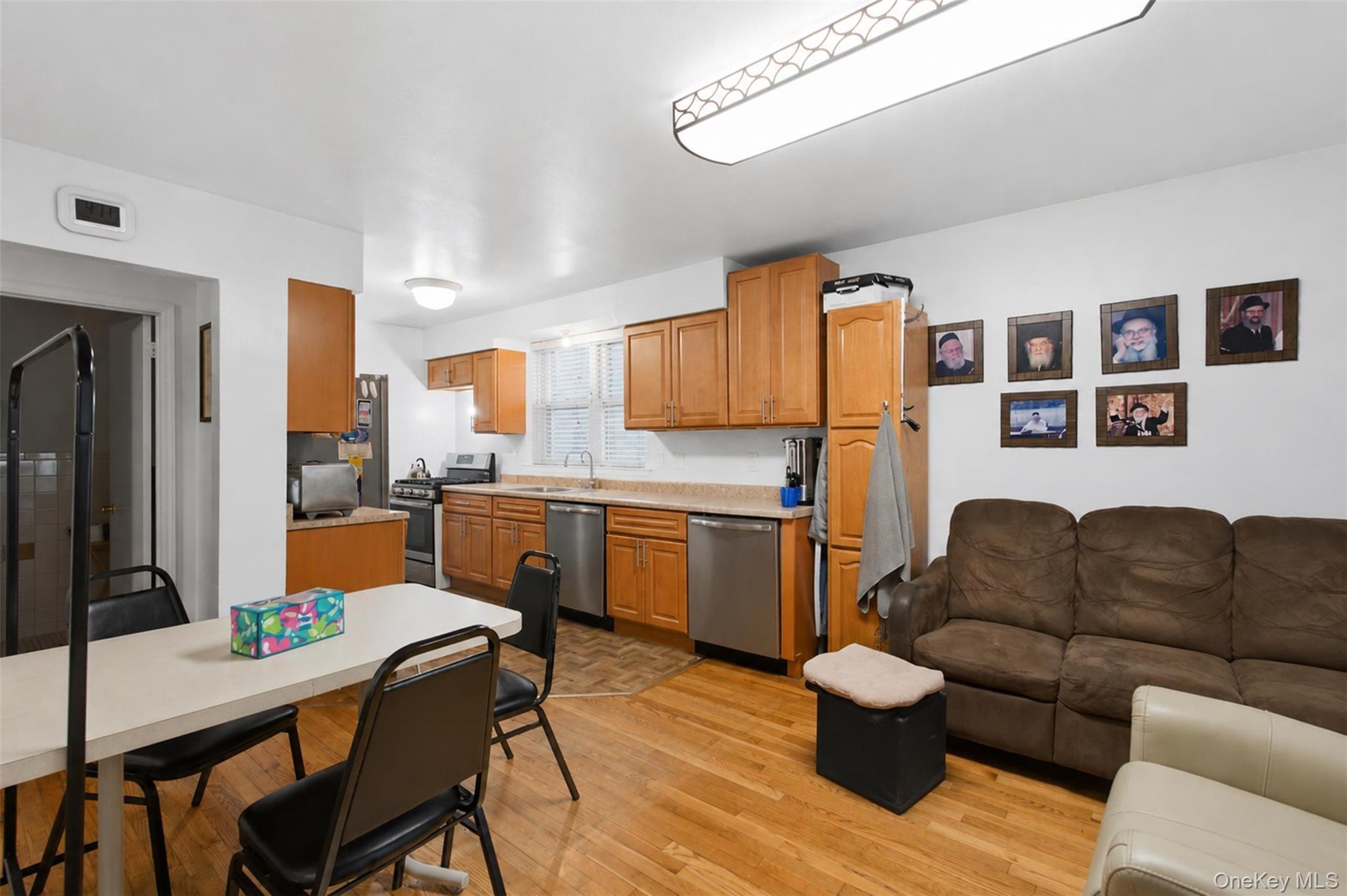 242 Kearsing Parkway A Property Photo 6