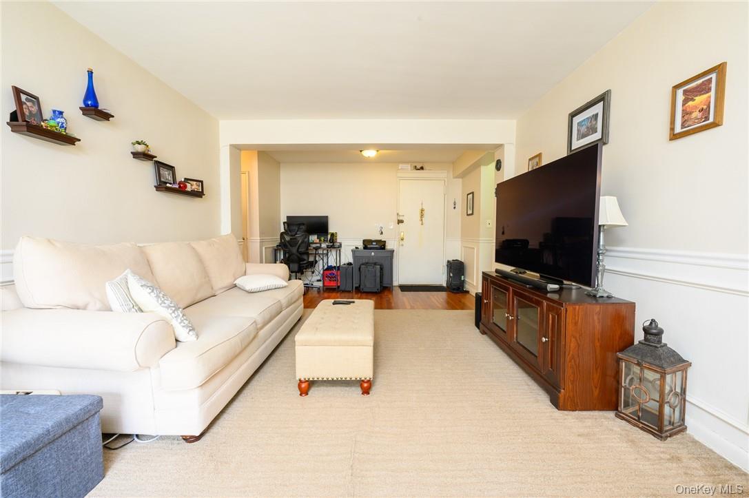 4 Sadore Lane 3j Property Photo 3