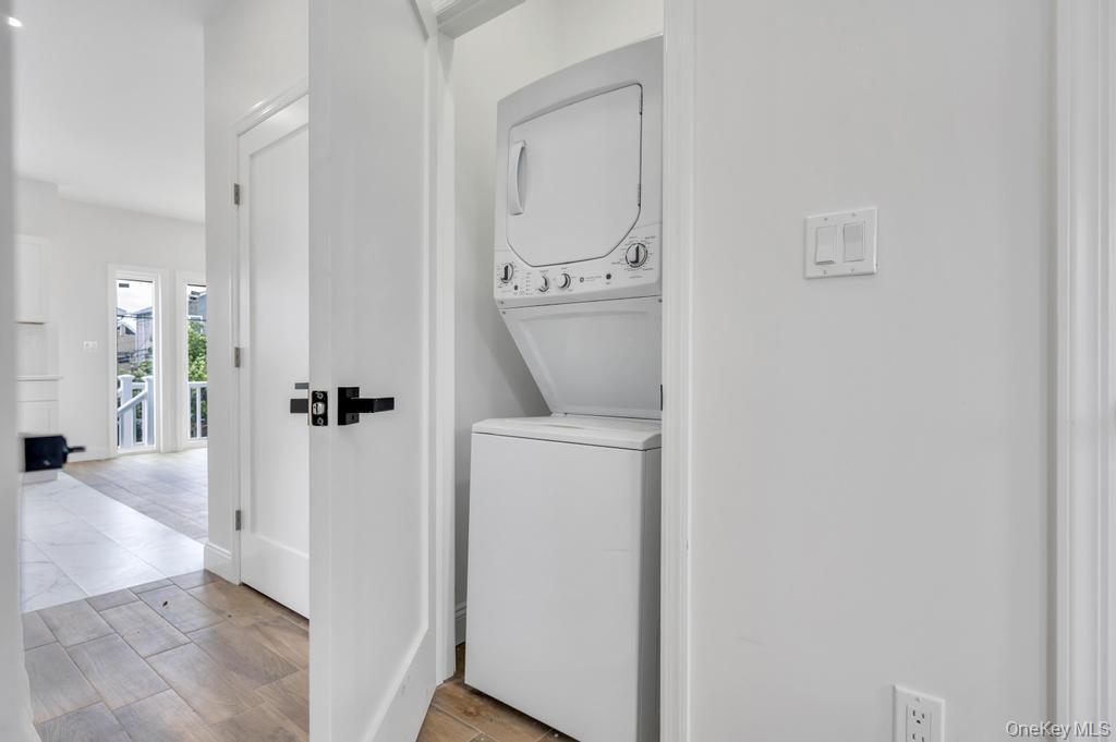10 8th Avenue Property Photo 6