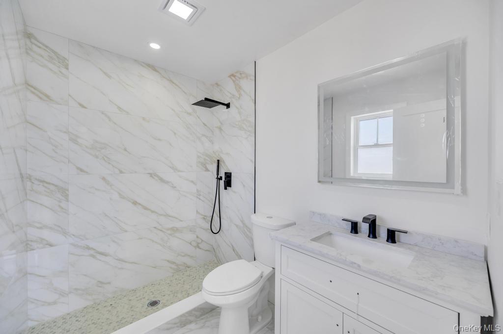 10 8th Avenue Property Photo 10