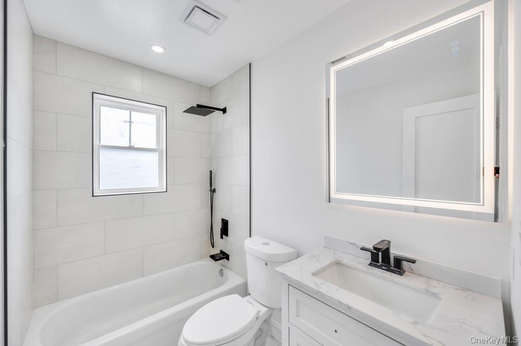 10 8th Avenue Property Photo 11