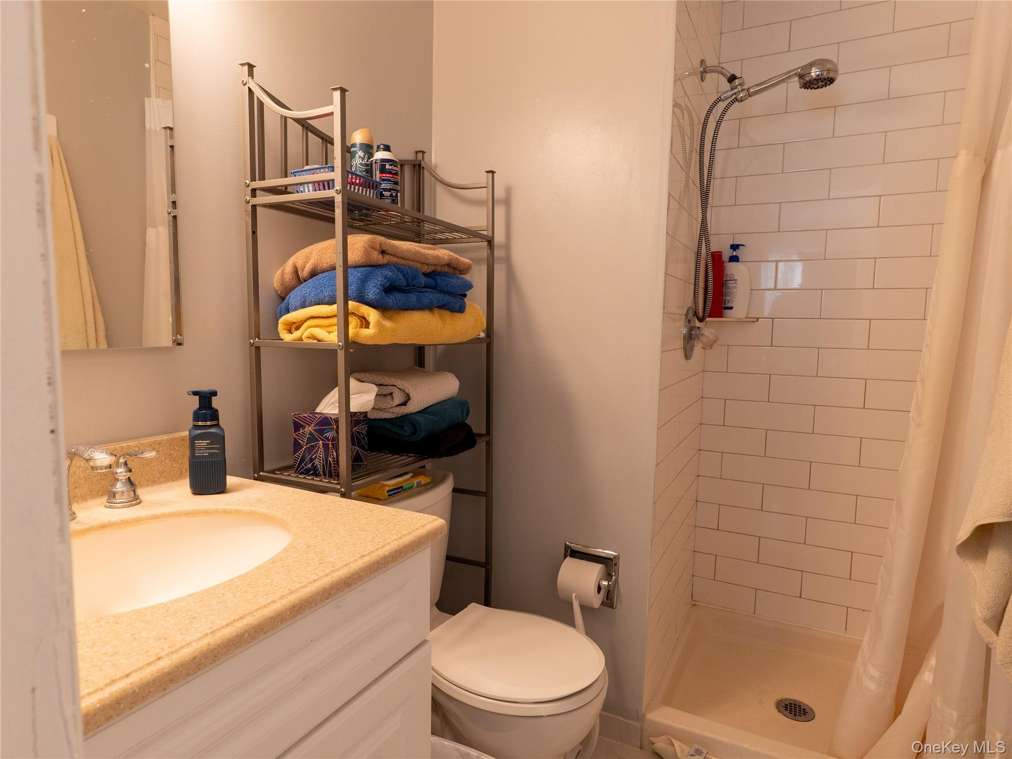 402 Mountain Laurel Drive Property Photo 11