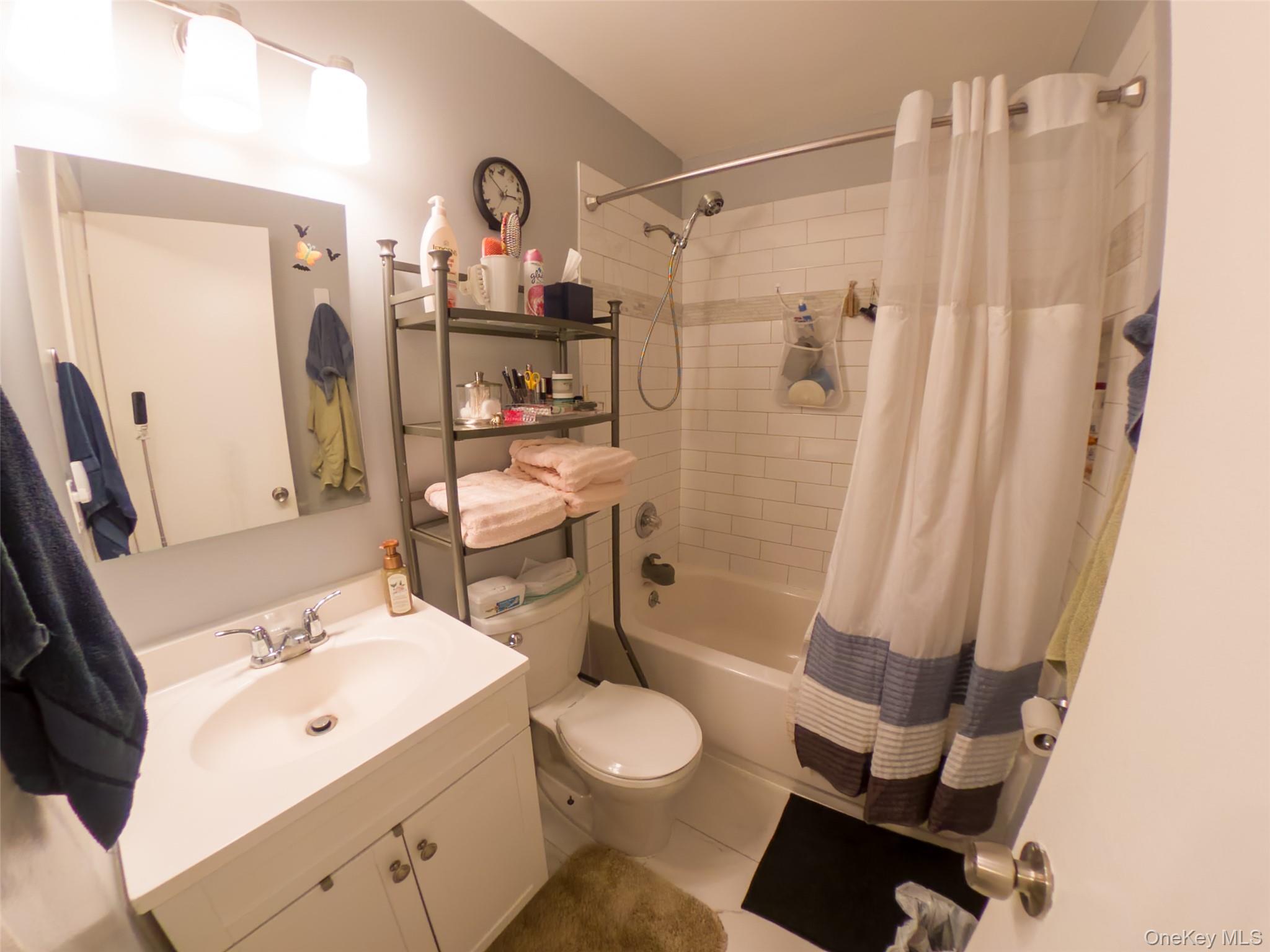402 Mountain Laurel Drive Property Photo 12