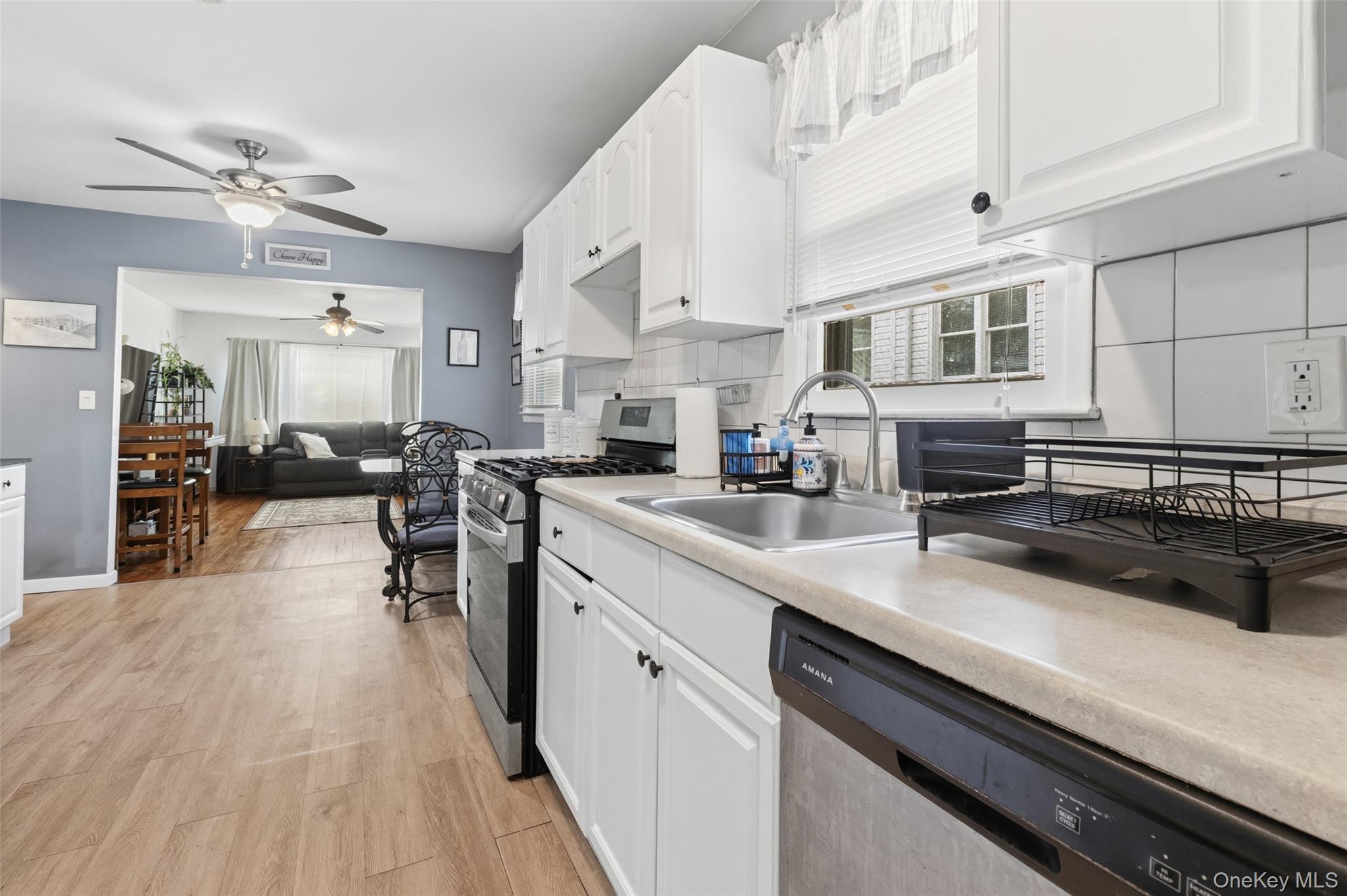 23 Gates Avenue Property Photo 13