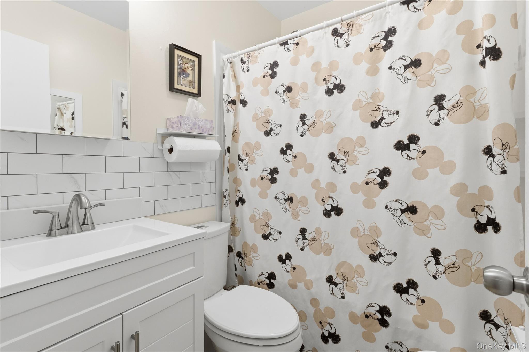 23 Gates Avenue Property Photo 17