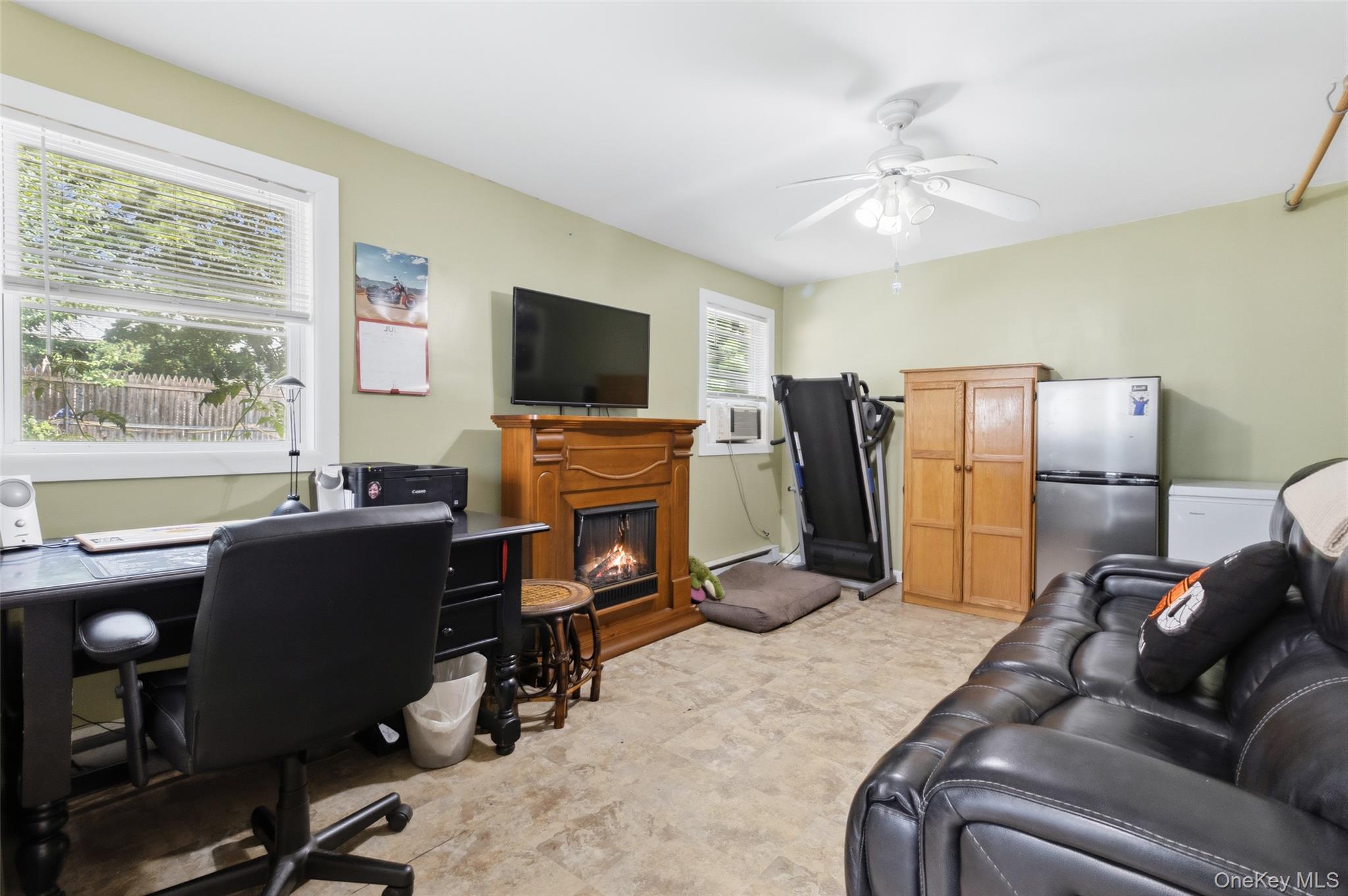 23 Gates Avenue Property Photo 25