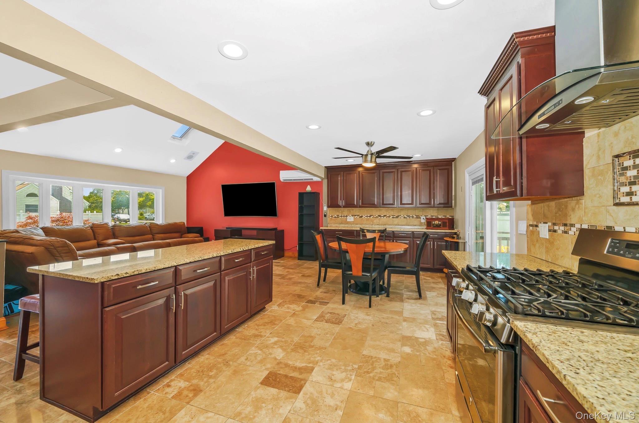 3411 Austin Avenue Property Photo 6