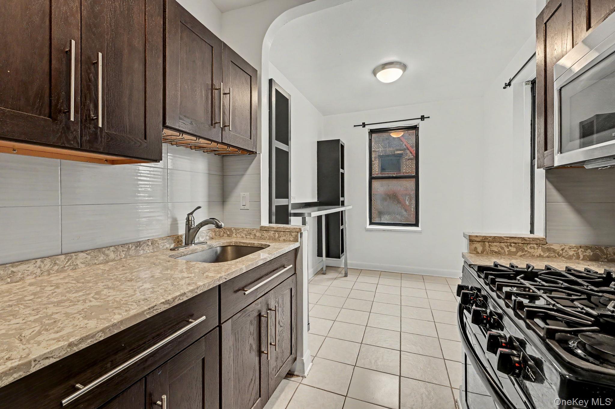 210 Martine Avenue 5k Property Photo 9