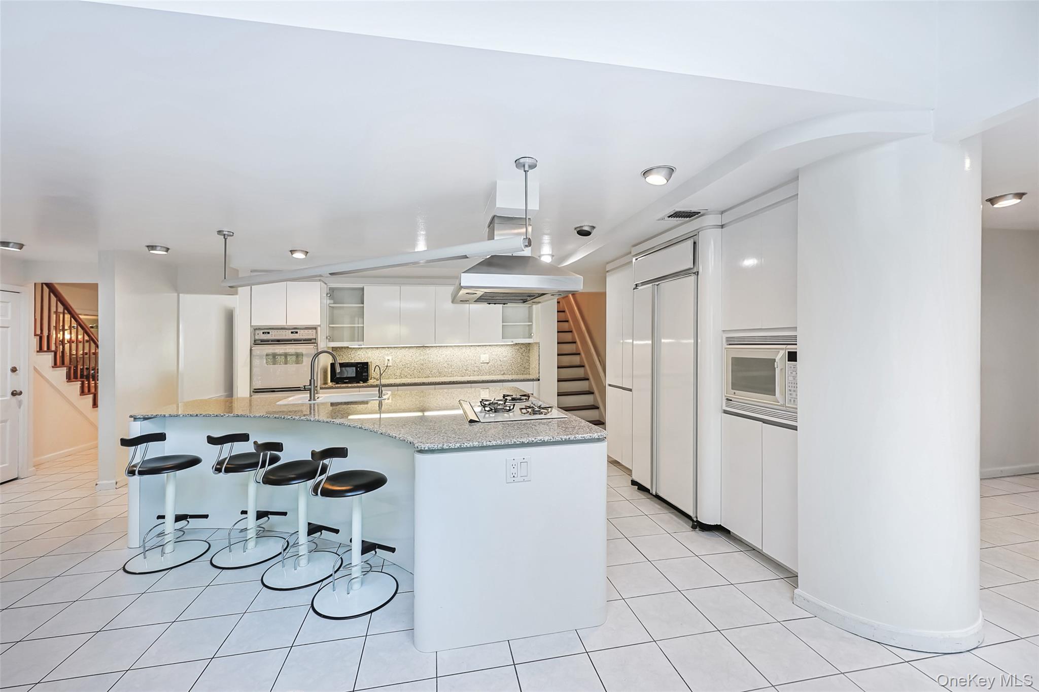 2 W Woods Road Property Photo 14