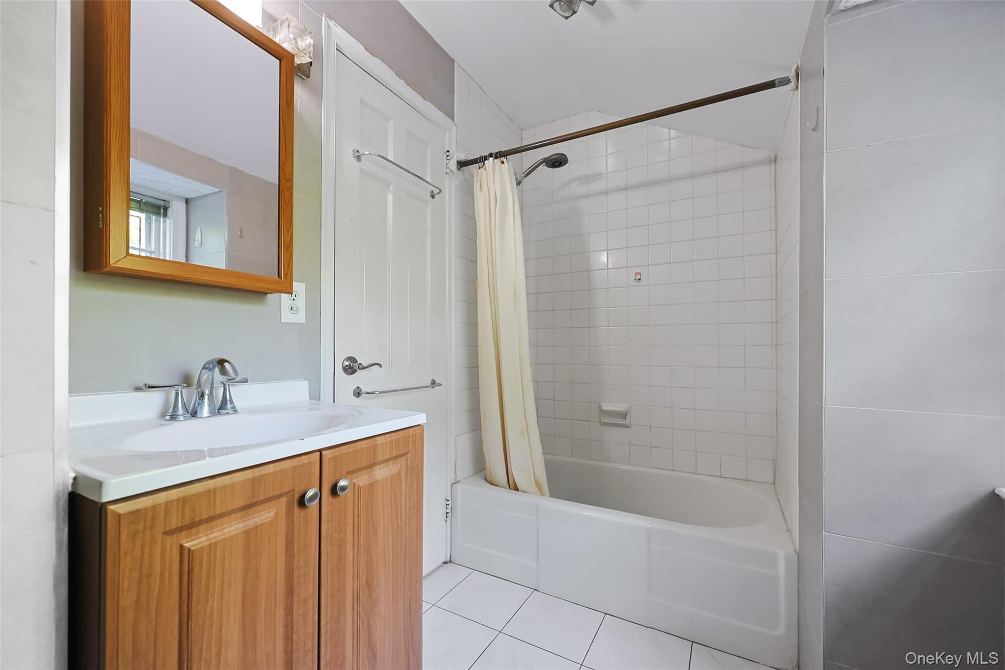 2 W Woods Road Property Photo 25