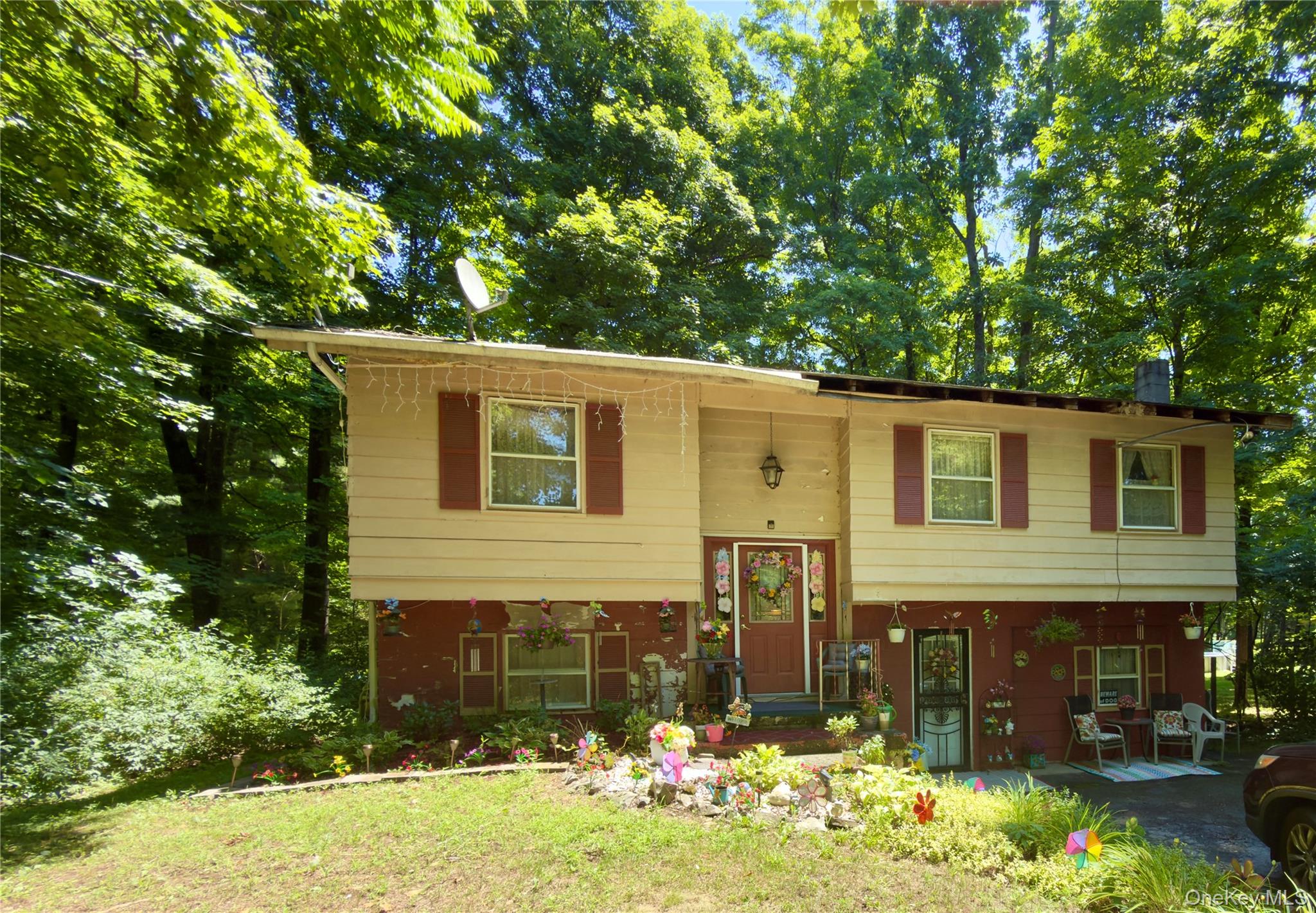 26 W Cookingham Drive Property Photo 1