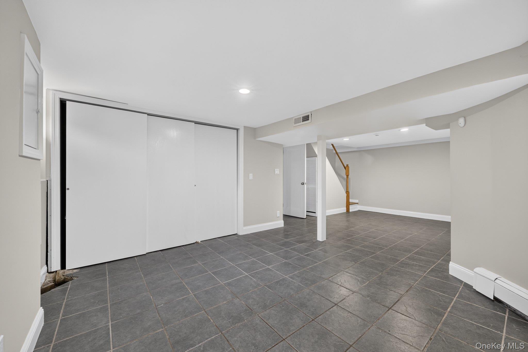 37 Harding Avenue Property Photo 27