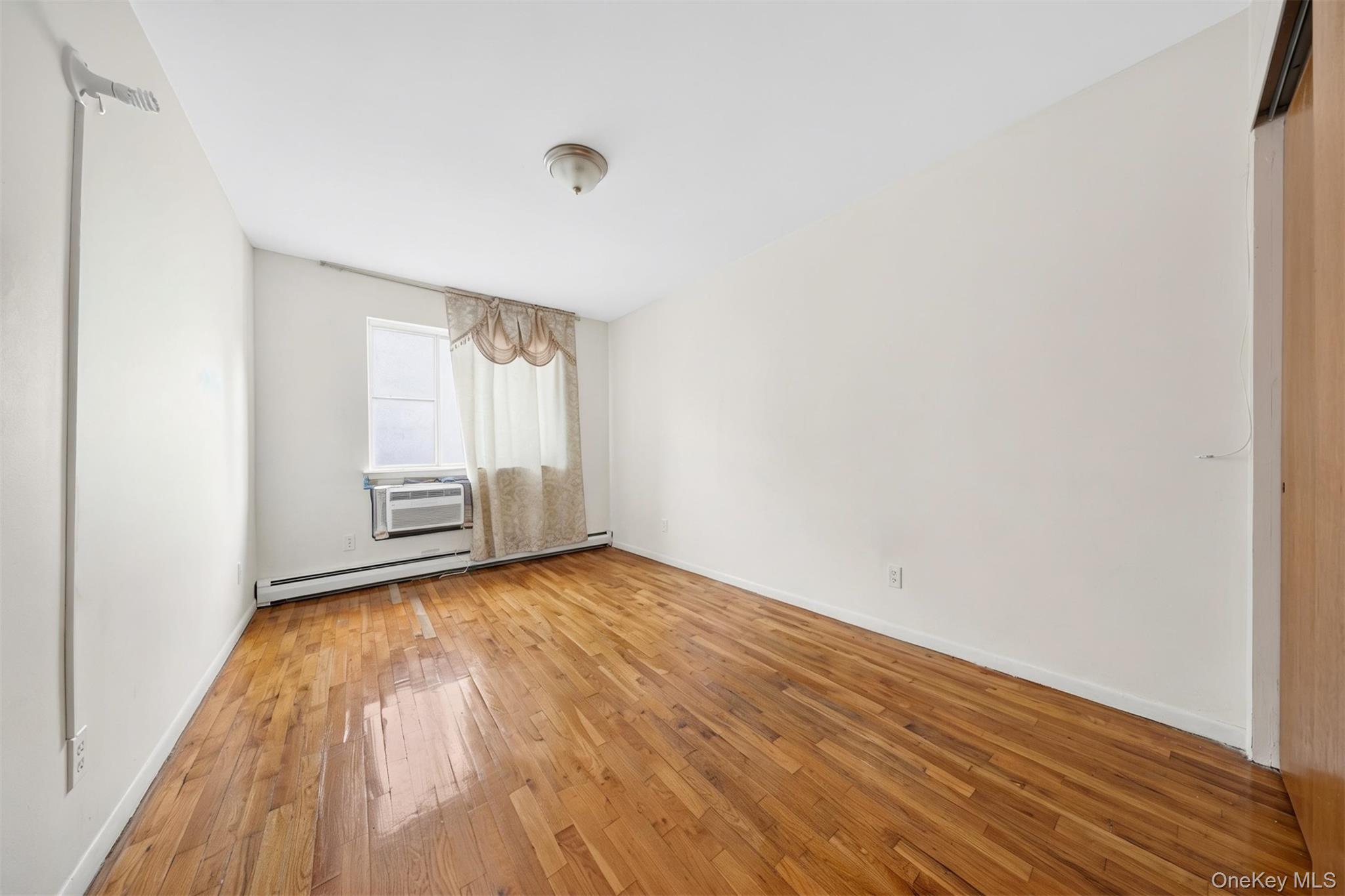 143-27 Roosevelt Avenue Property Photo 34