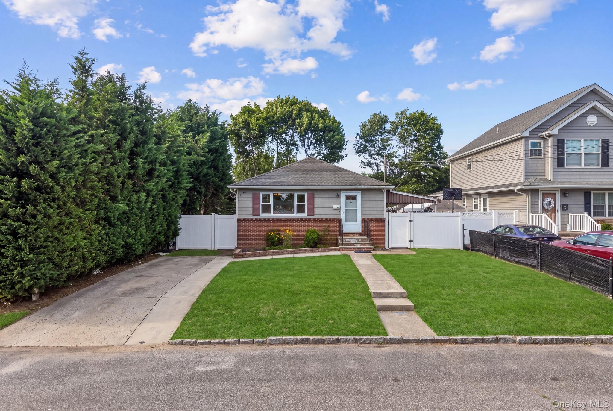 30 44th Street Property Photo 1