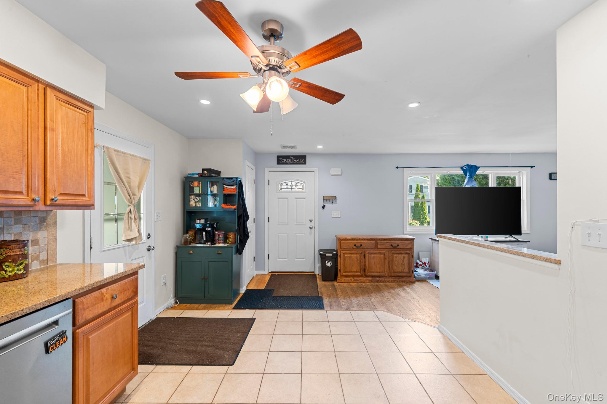 30 44th Street Property Photo 11