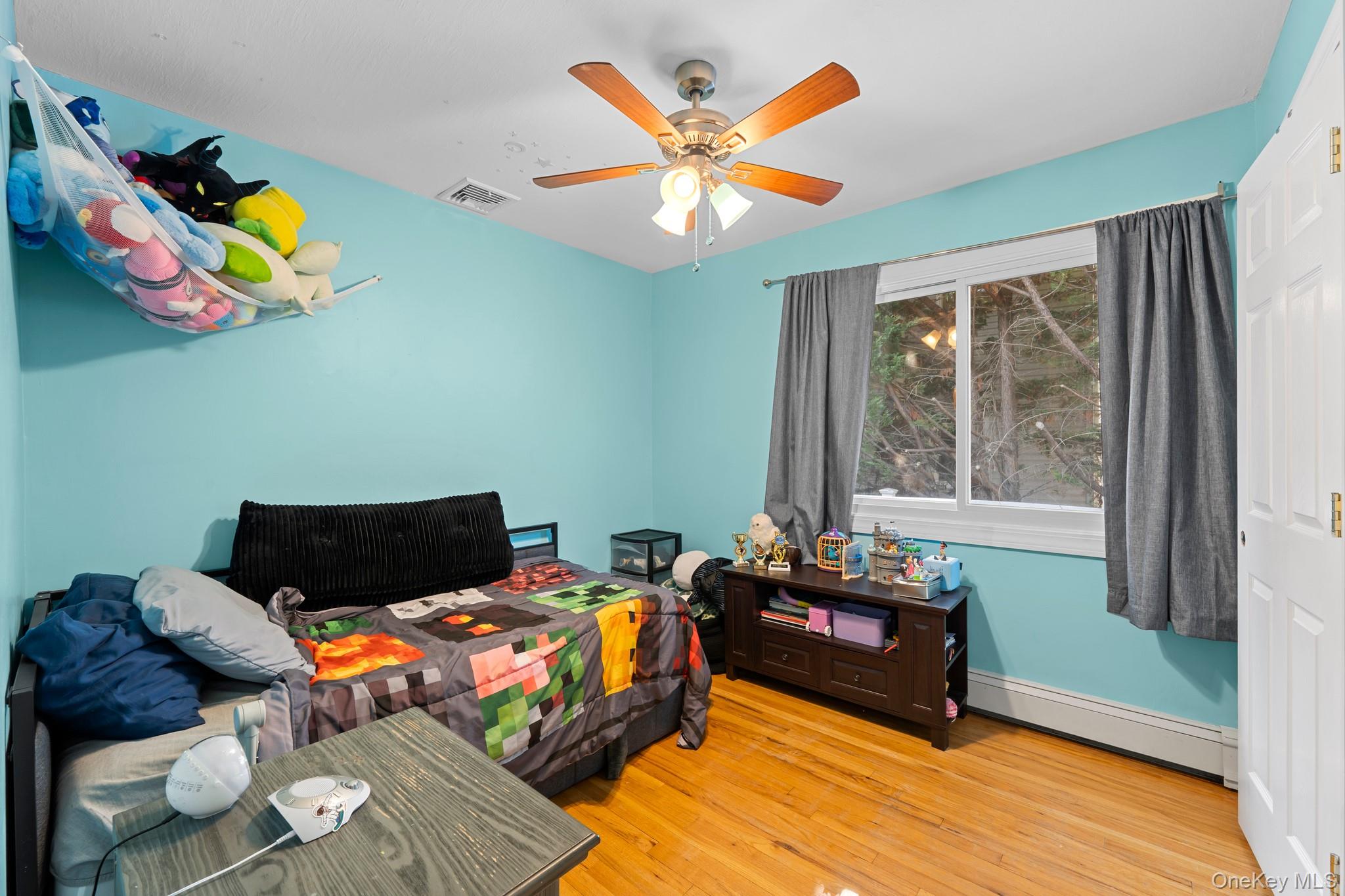 30 44th Street Property Photo 16