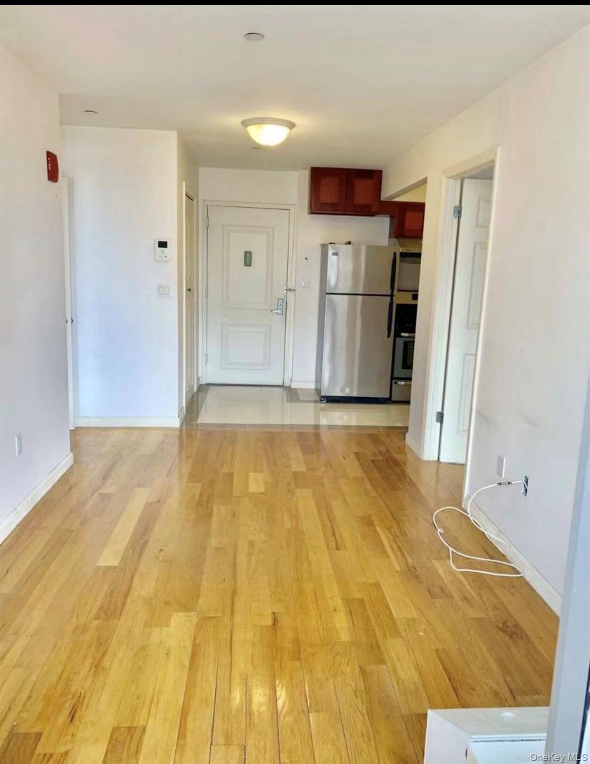 37-20 Prince Street 11a Property Photo 5