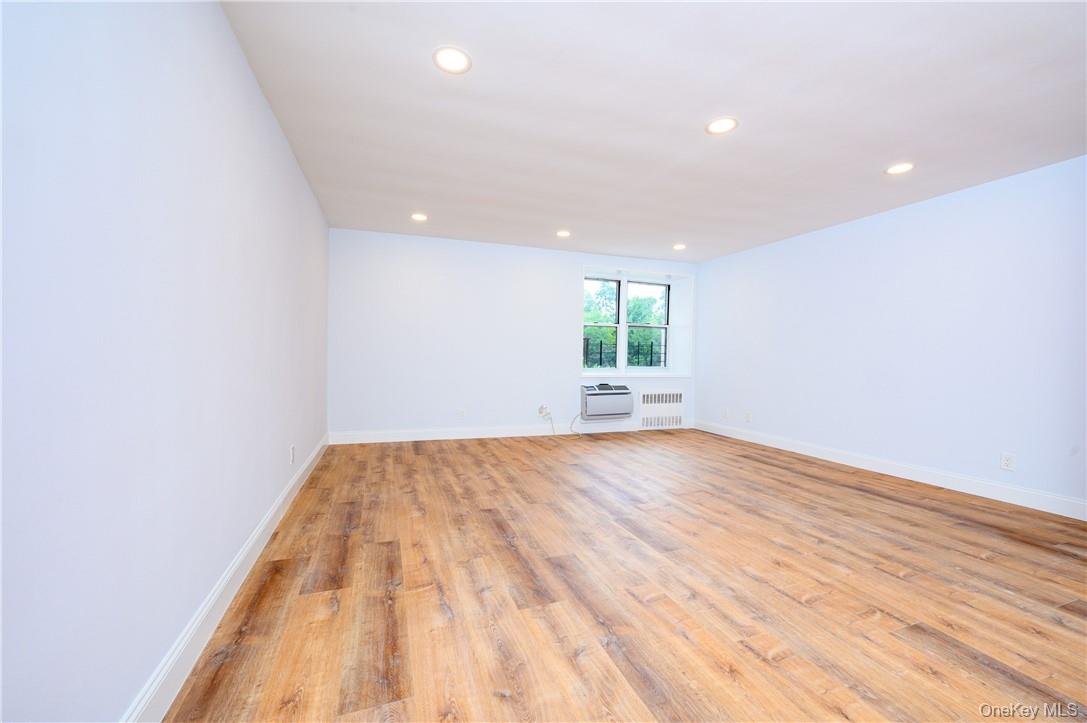 3 Sadore Lane 6m Property Photo 8