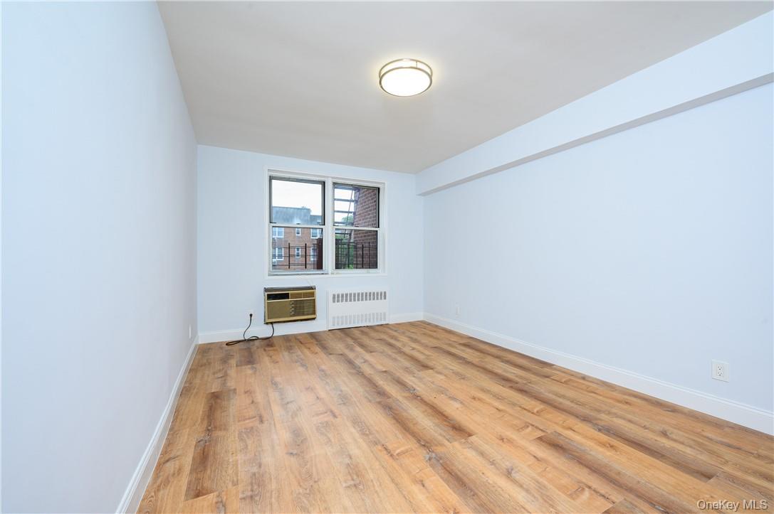 3 Sadore Lane 6m Property Photo 11