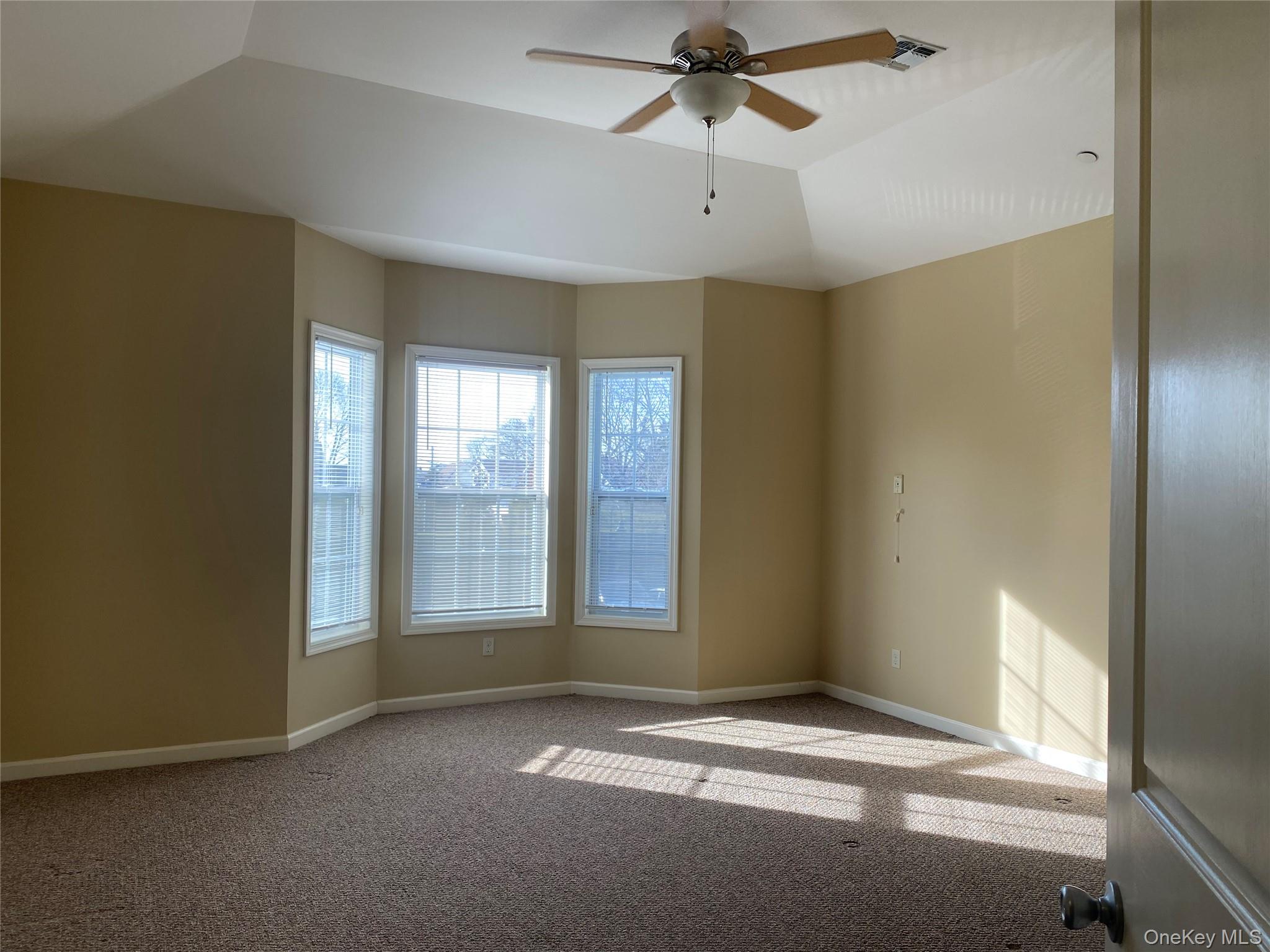 3 Nicole Property Photo 15