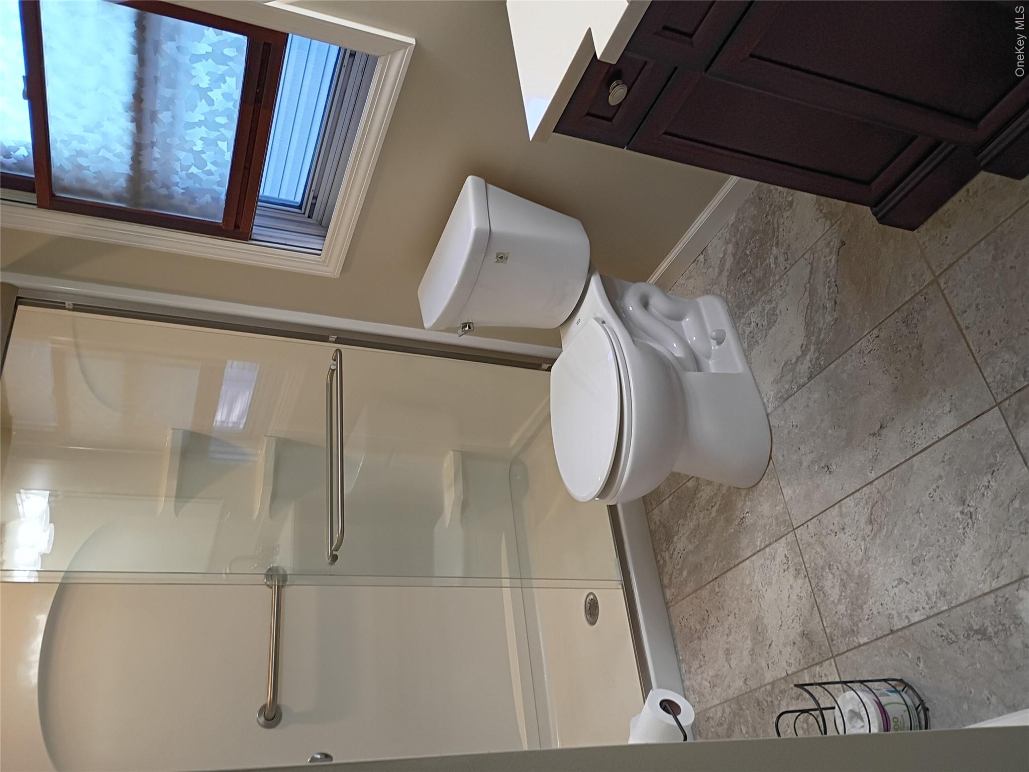 89 Village Circle Property Photo 2