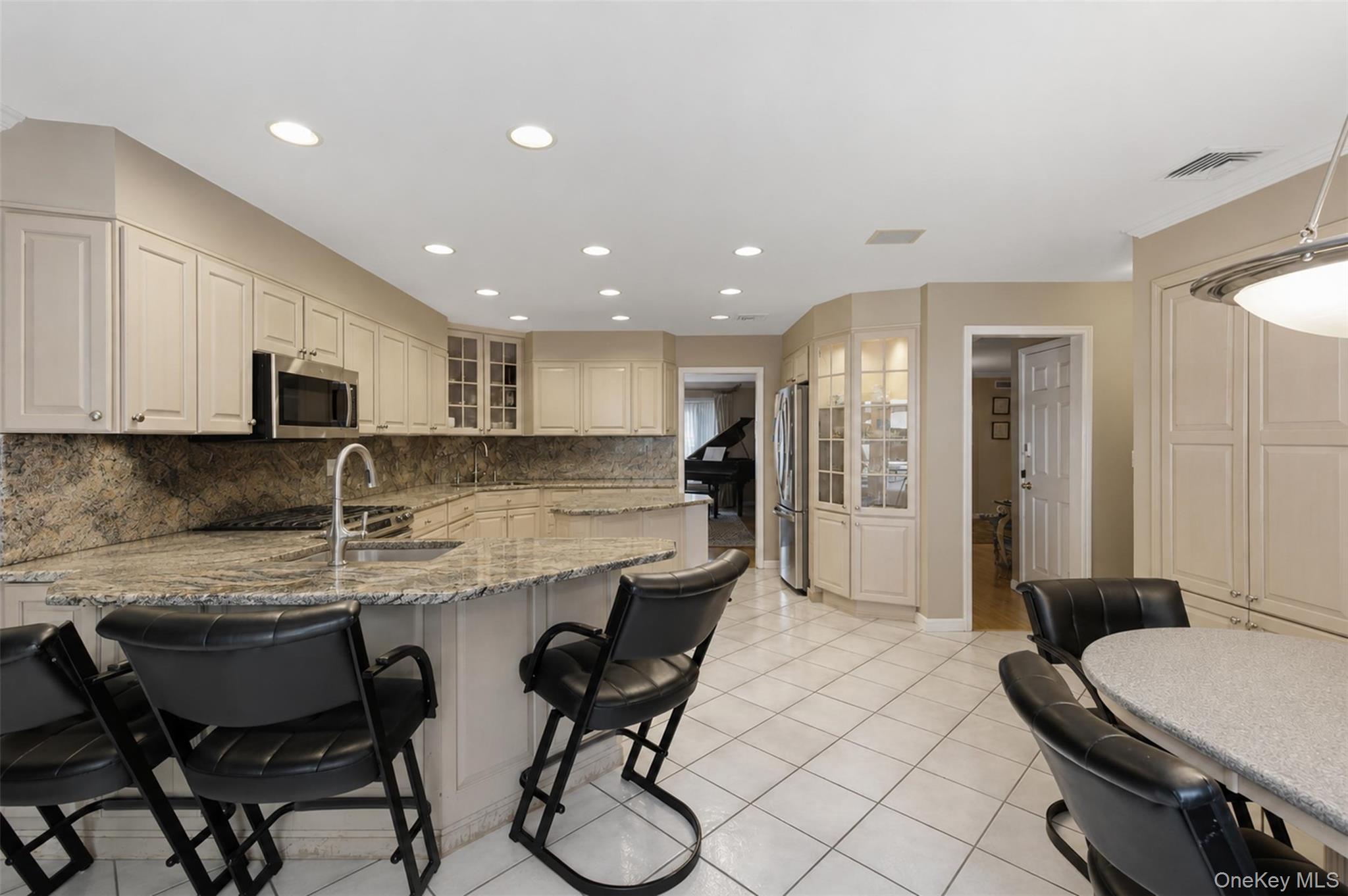 391 Pleasant Hill Drive Property Photo 11