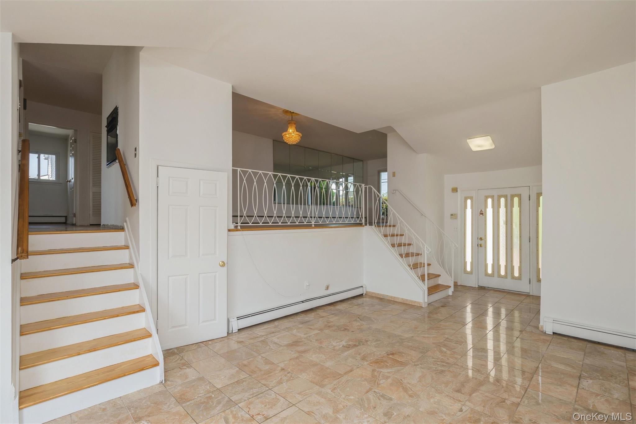 258 Aster Street Property Photo 4