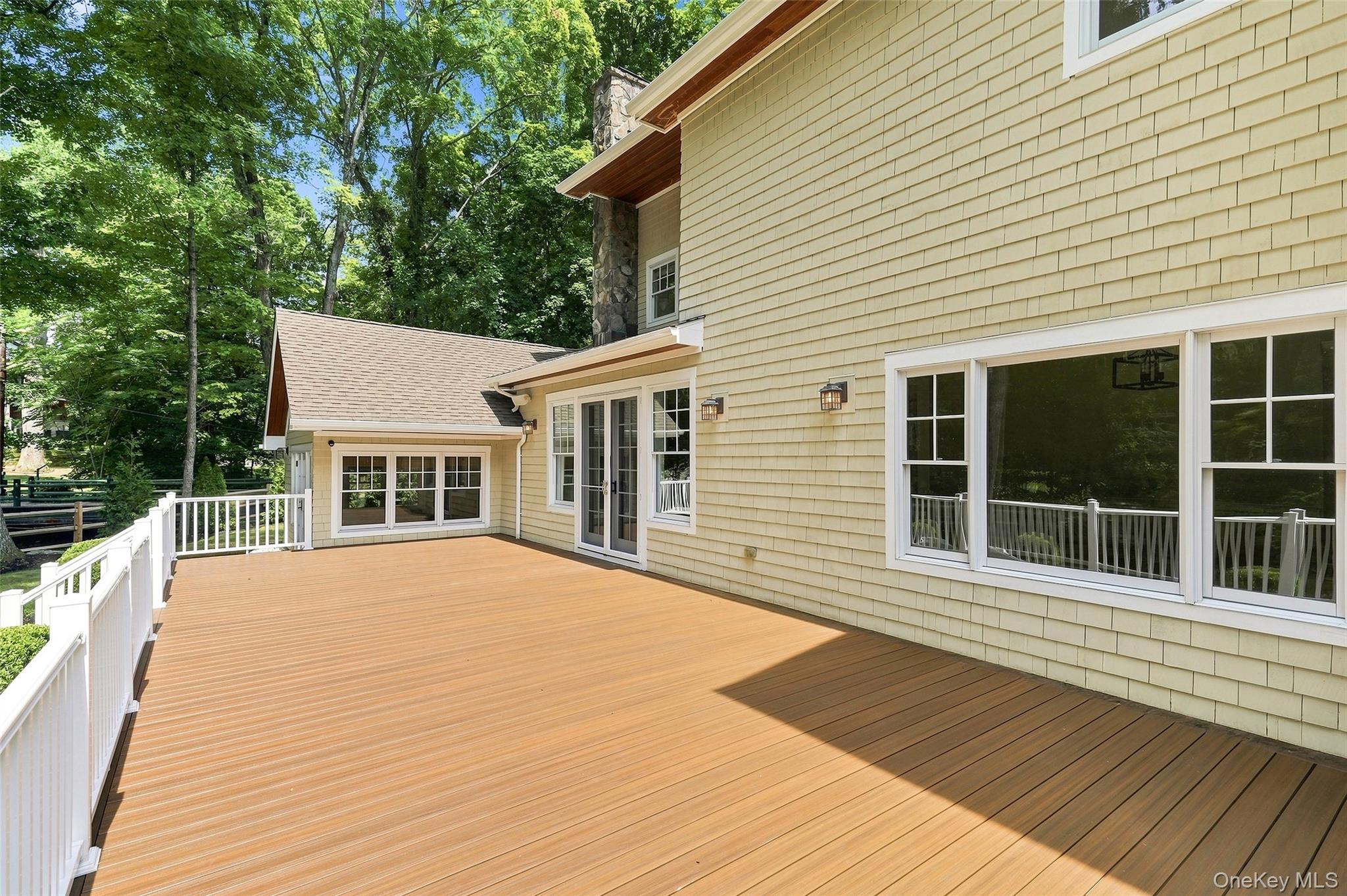 38 Lincoln Avenue Property Photo 26