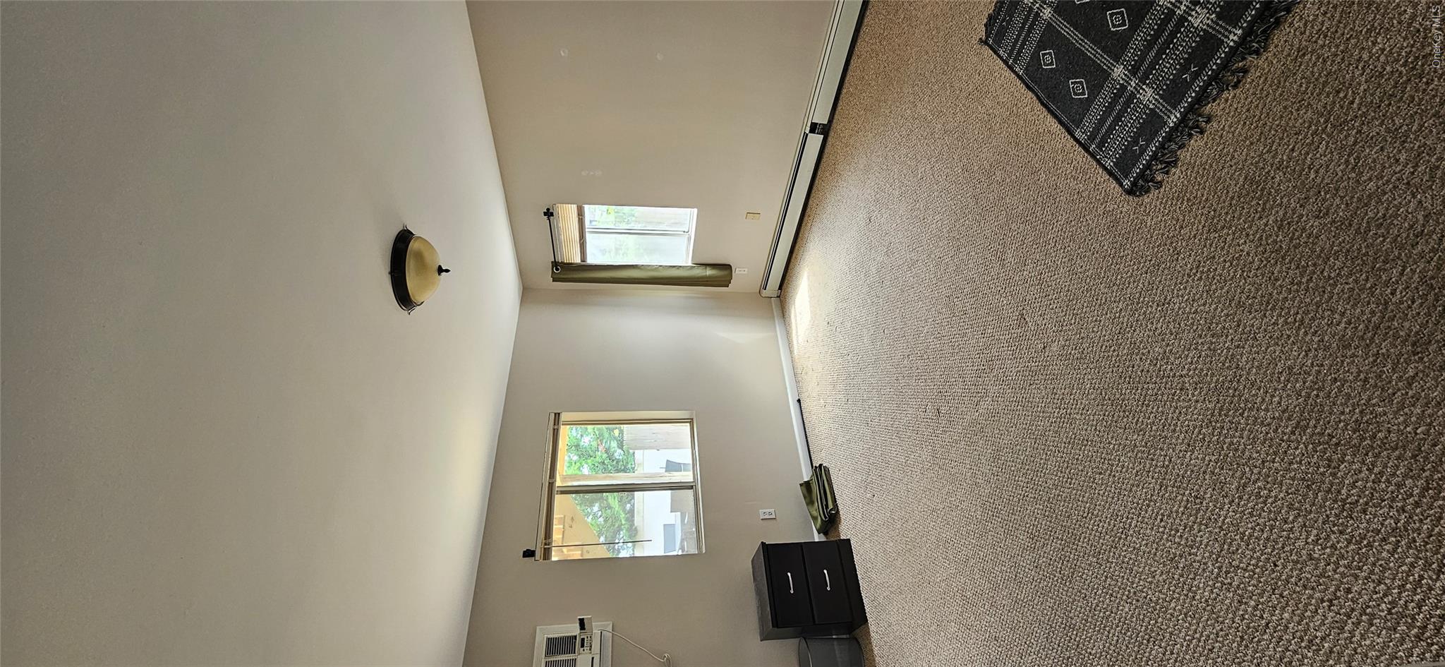 558 Lincoln Boulevard Property Photo 5