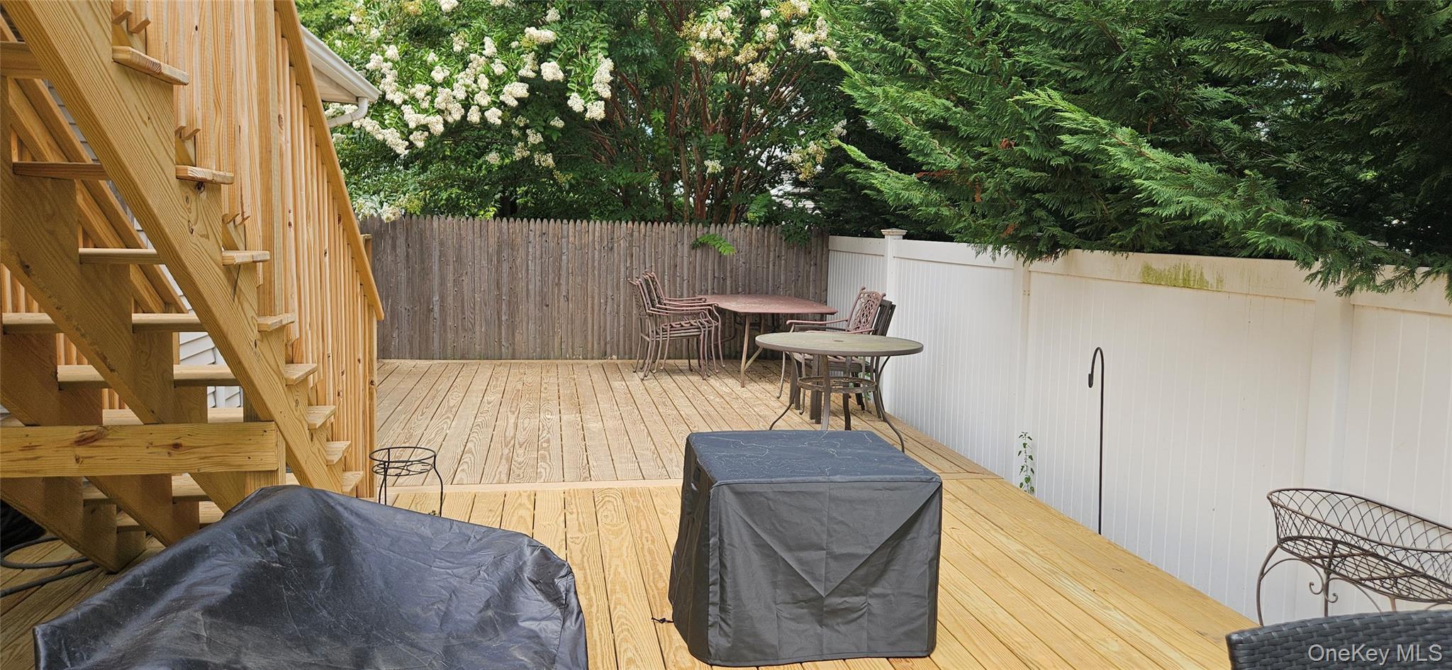 558 Lincoln Boulevard Property Photo 10