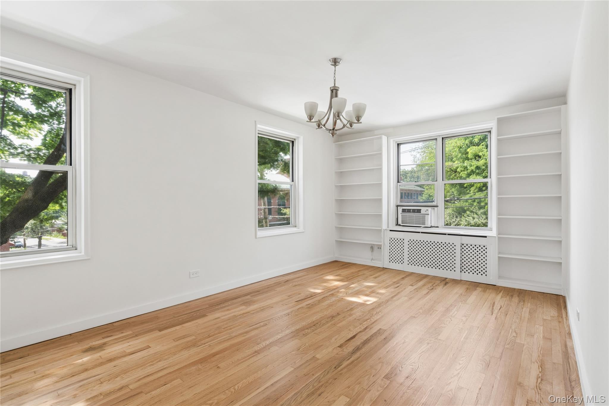 5601 Riverdale Avenue 2e Property Photo 12