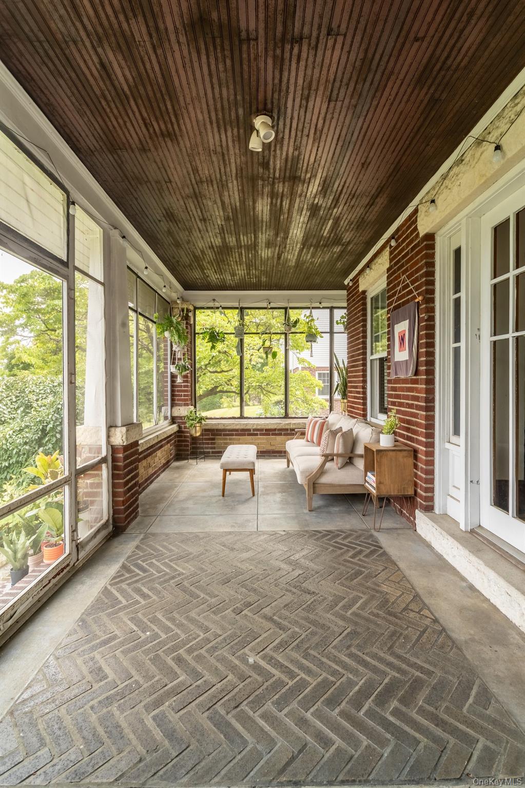 28 Hillside Avenue Property Photo 1